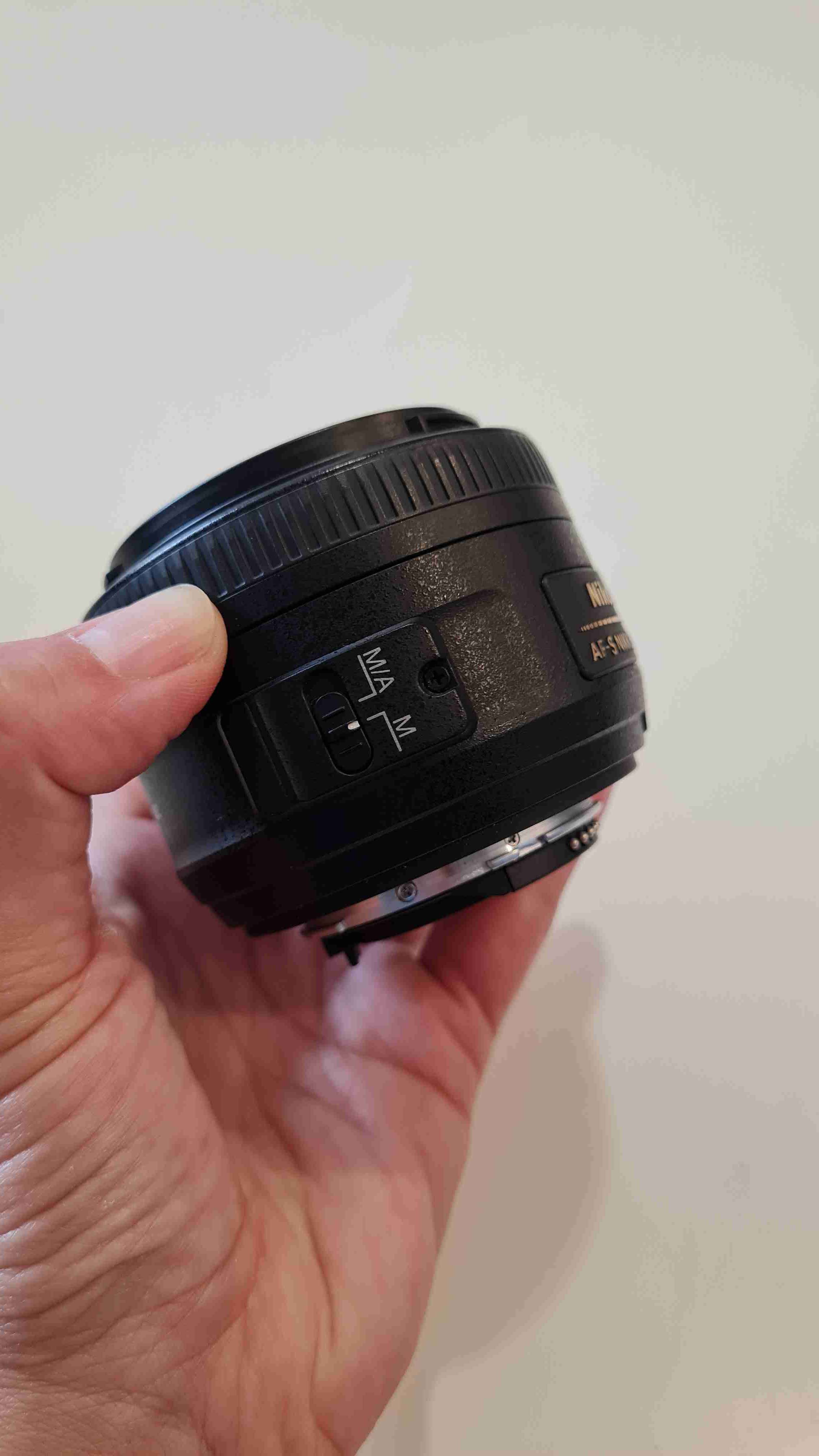 Lente Nikon 35mm Af-s DX Nikkor F 1.8G - miniatura 4