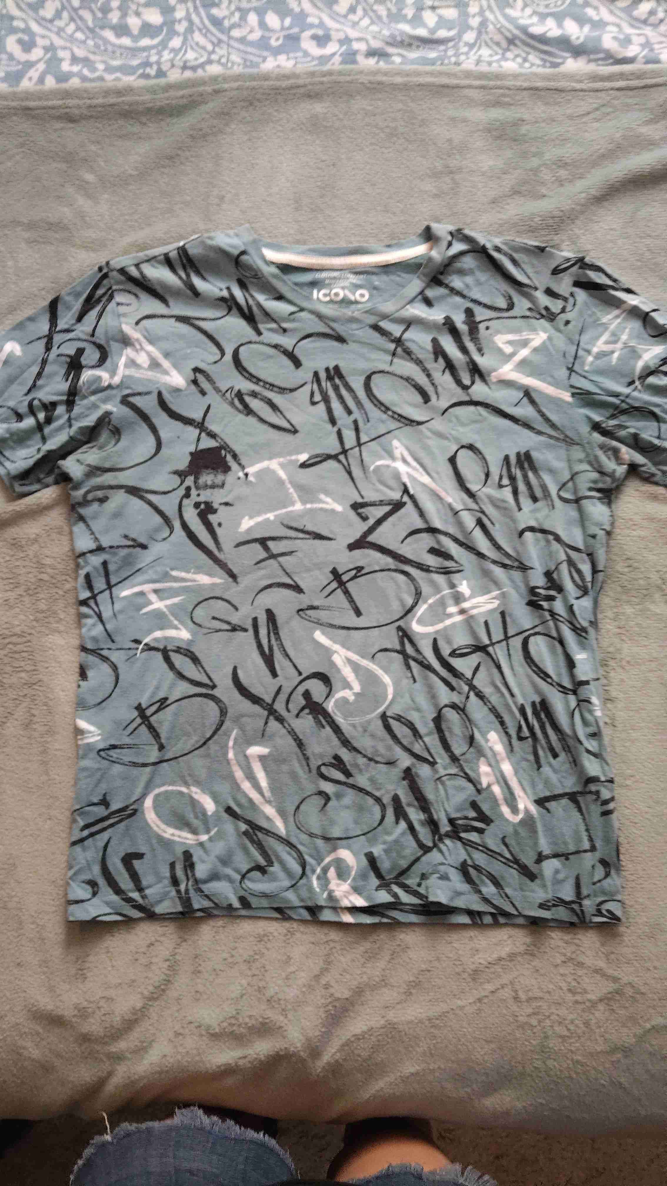 Polera gráfica azul