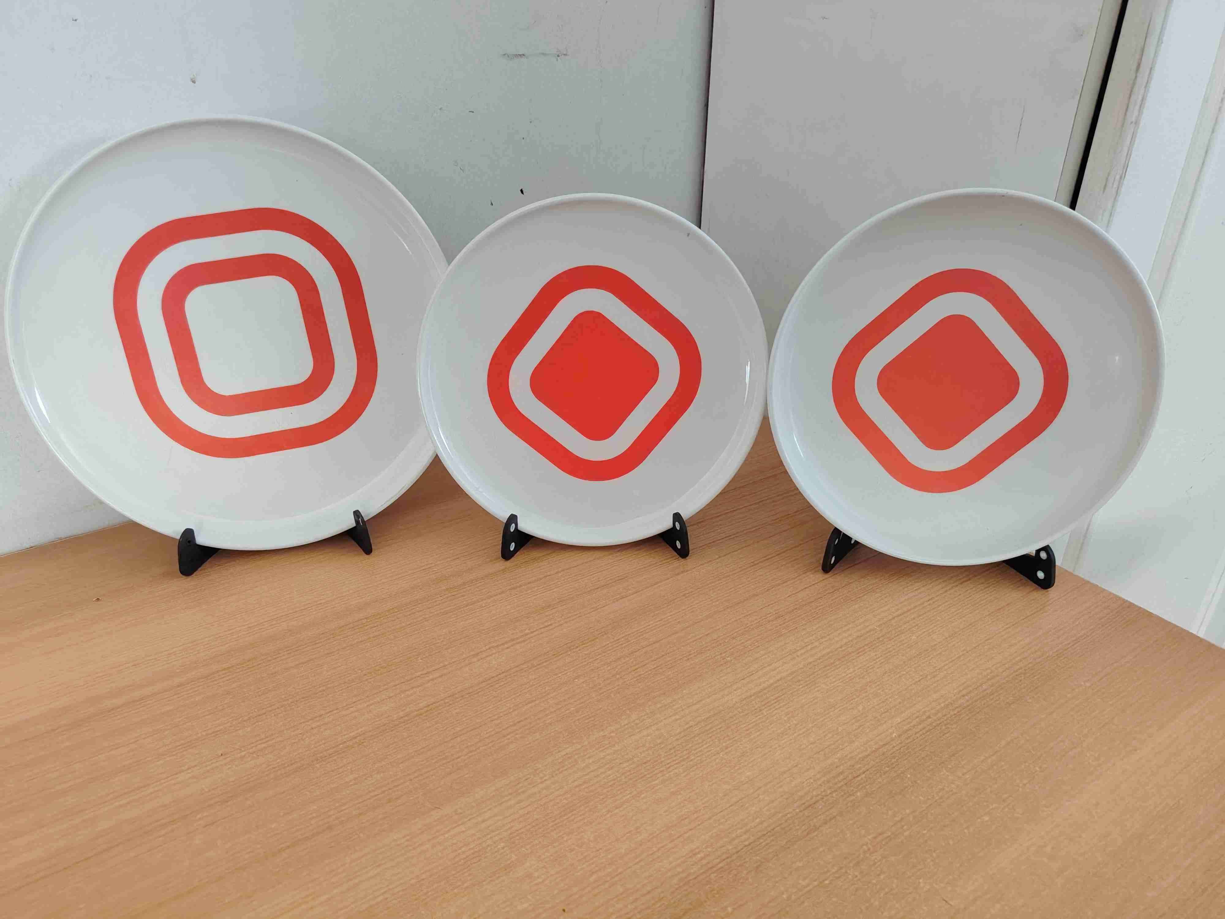 Juego de platos acrílicos - miniatura 2