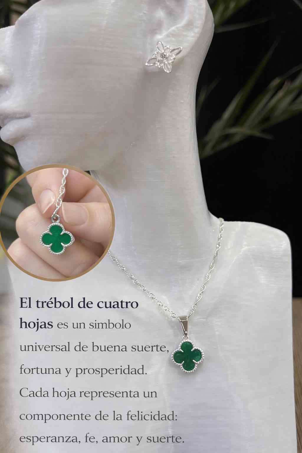 Collar trébol de cuatro hojas