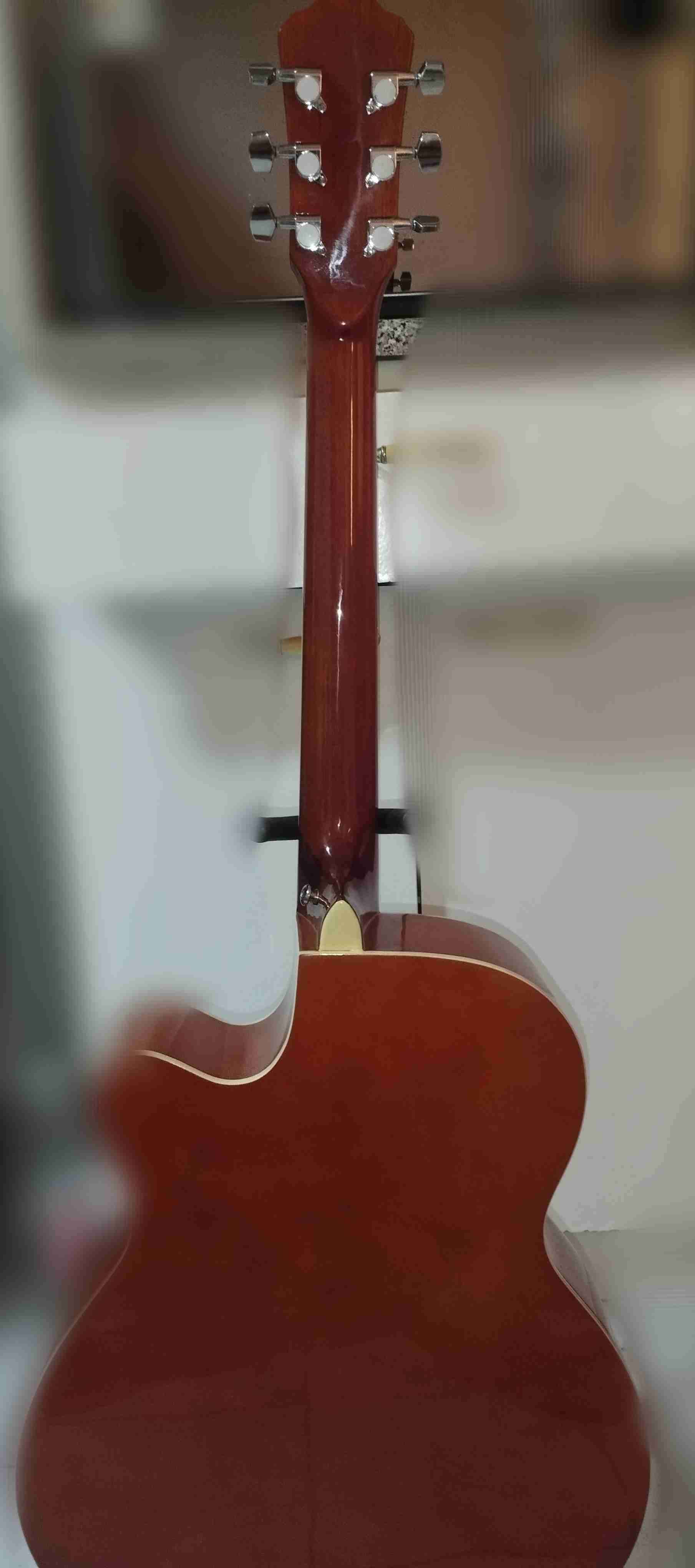 Guitarra acústica Woodstock LE 10 - miniatura 3