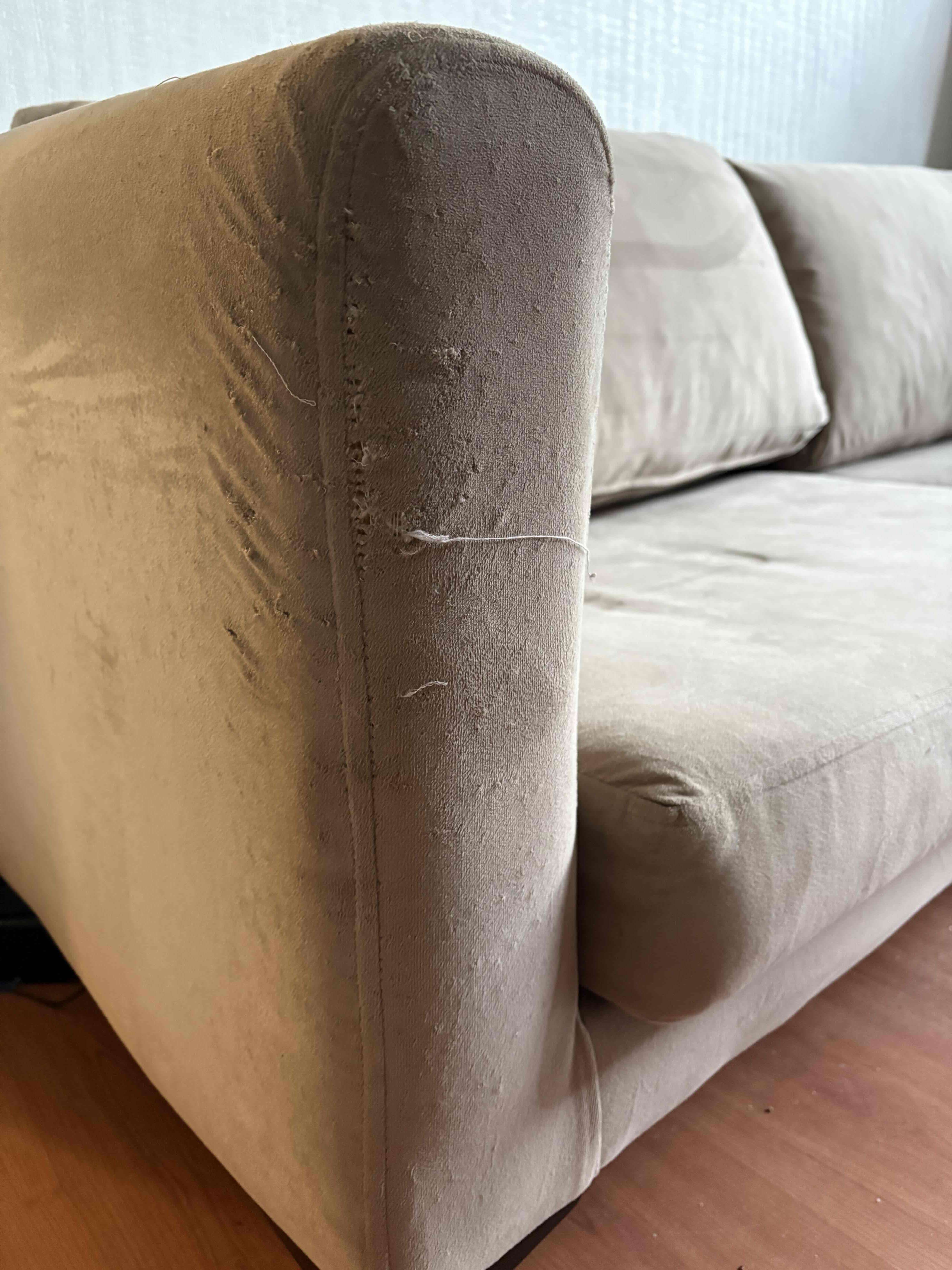 Sofá beige en buen estado - miniatura 5