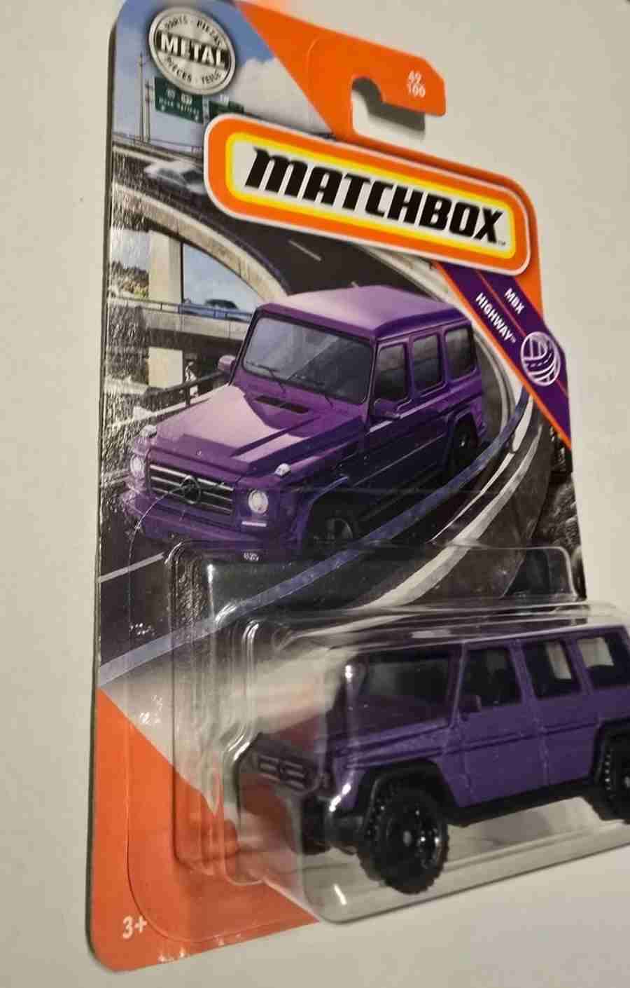 Auto Matchbox Mercedes Benz G550 Purpura 4x4 1:64 - miniatura 2