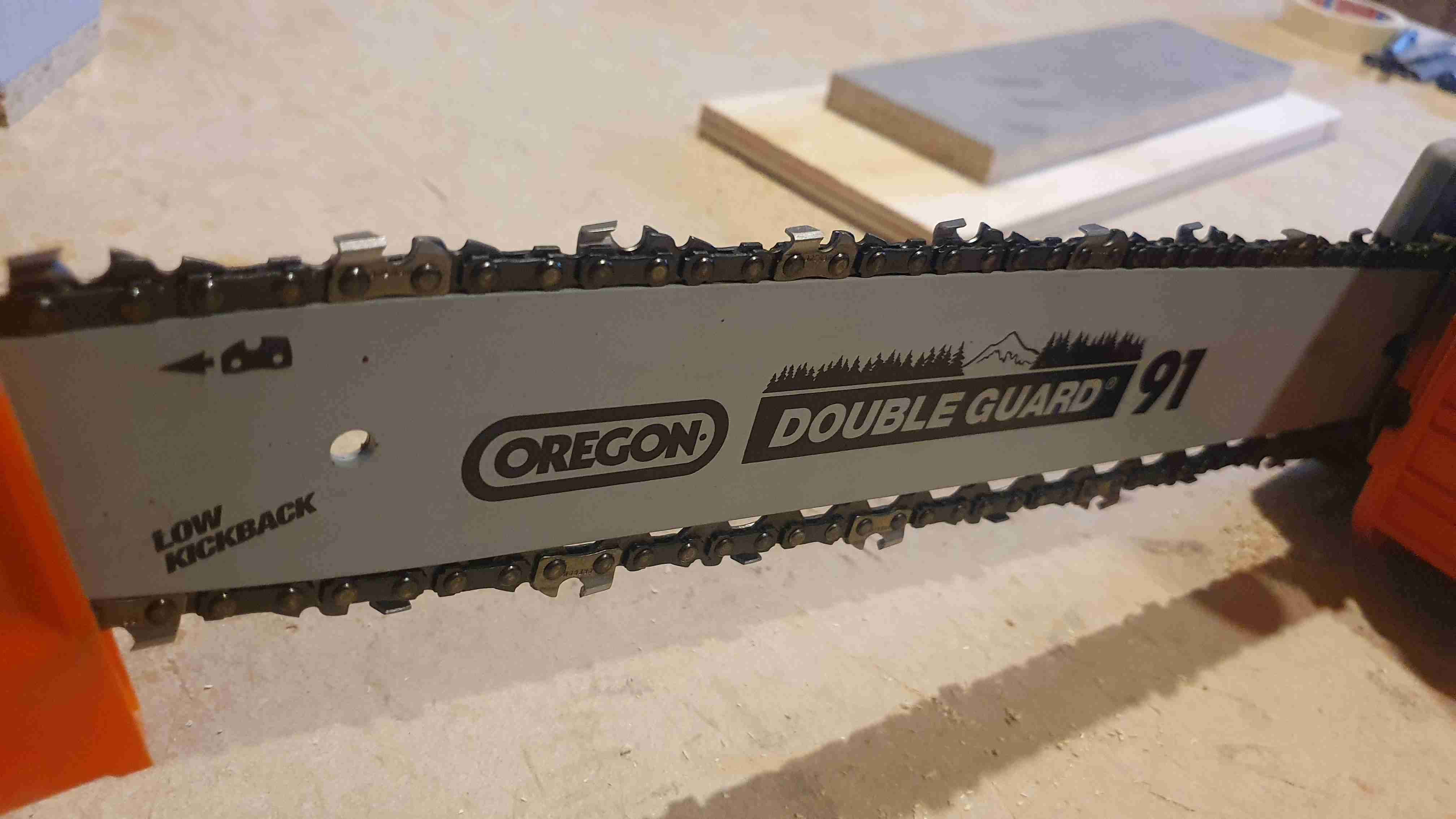 Motosierra Bauker ZM4002 naranja - miniatura 3