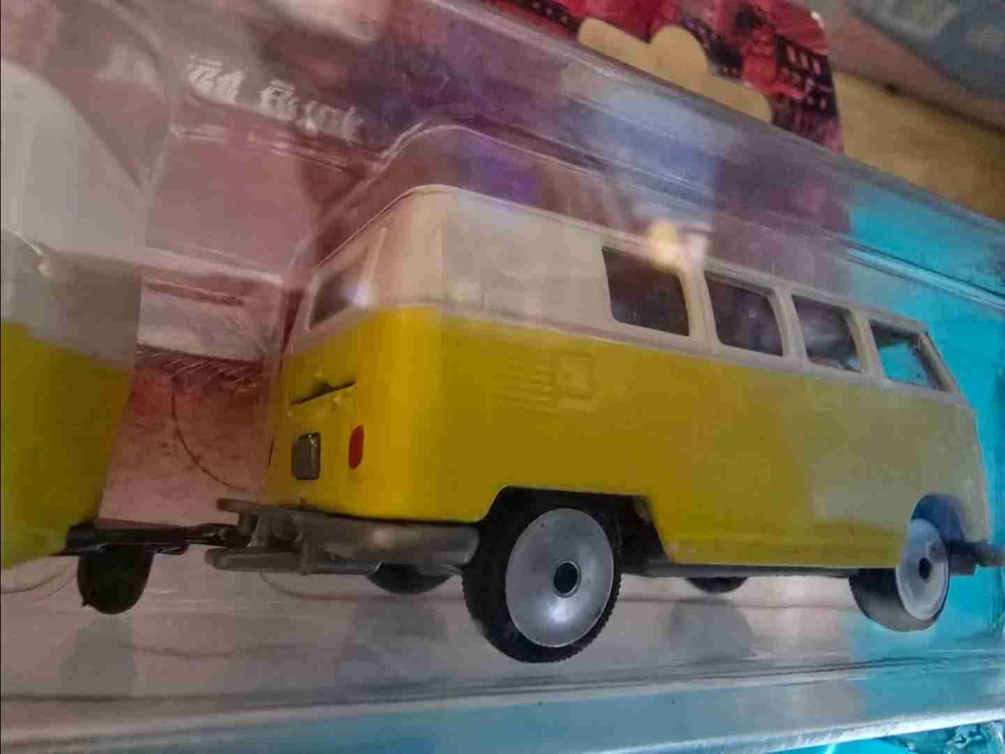 Vans Volkswagen Classic Majorette VW T1 - miniatura 5