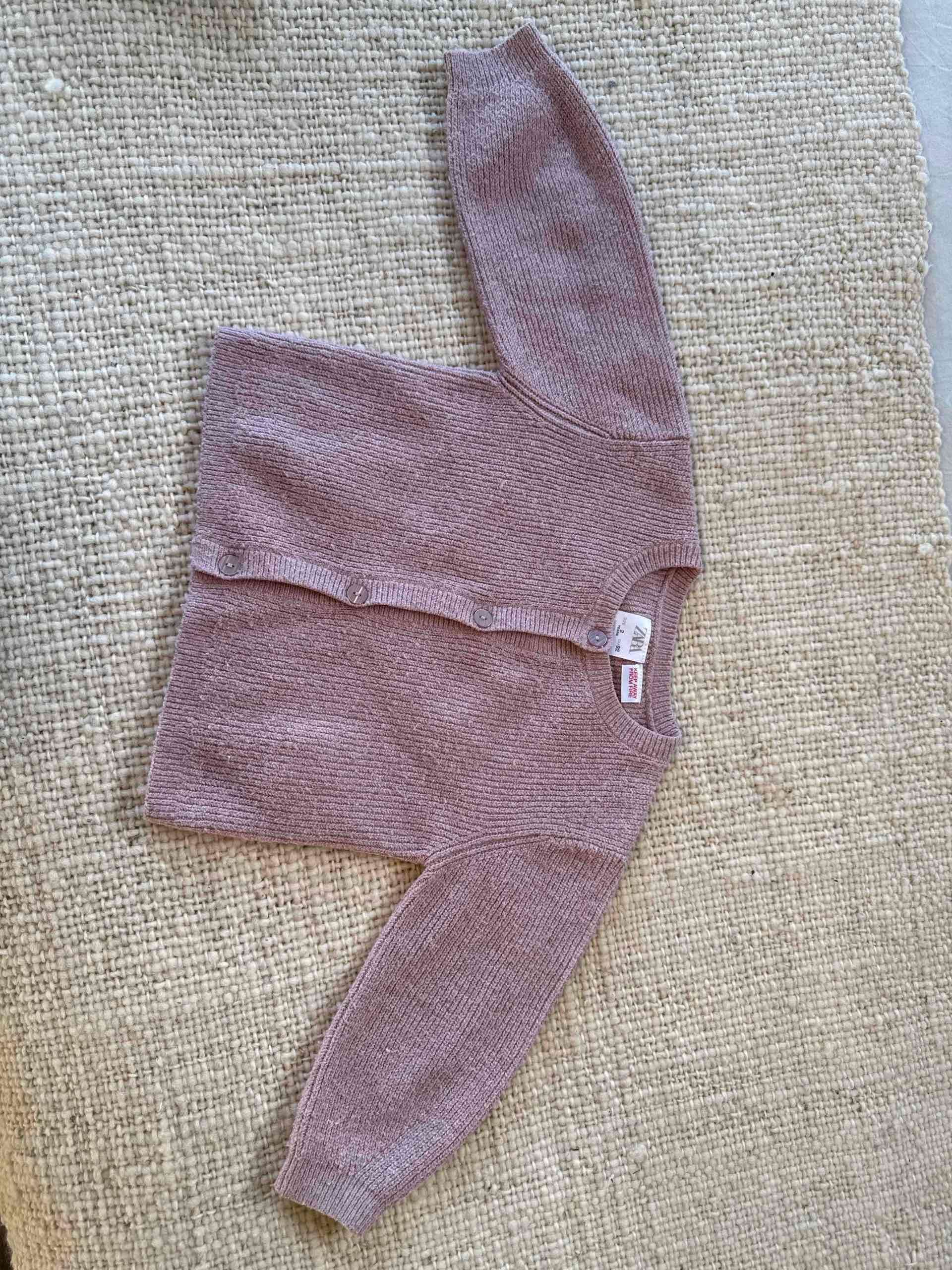 Chaleco rosado para niña