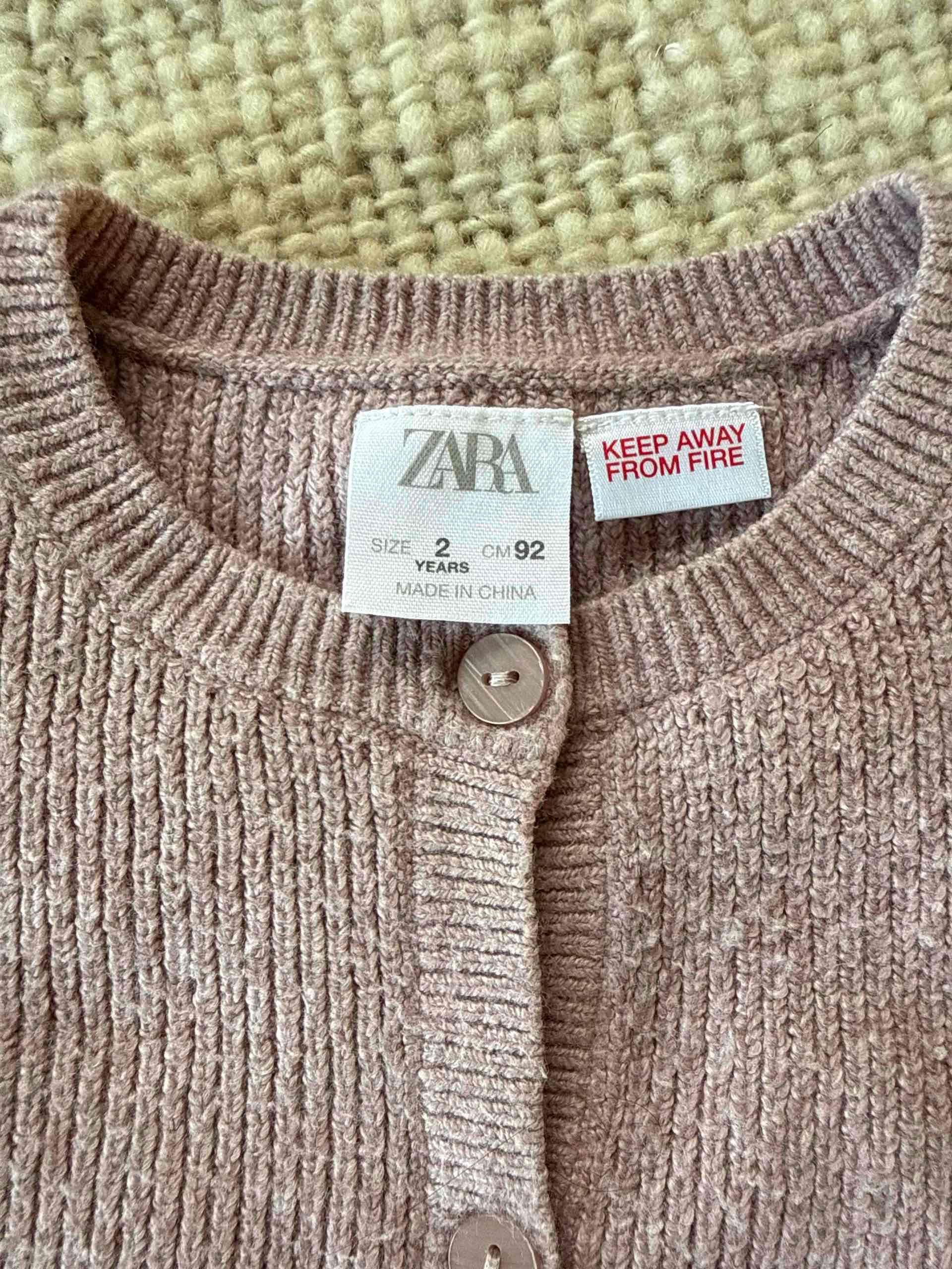 Chaleco rosado para niña - miniatura 2