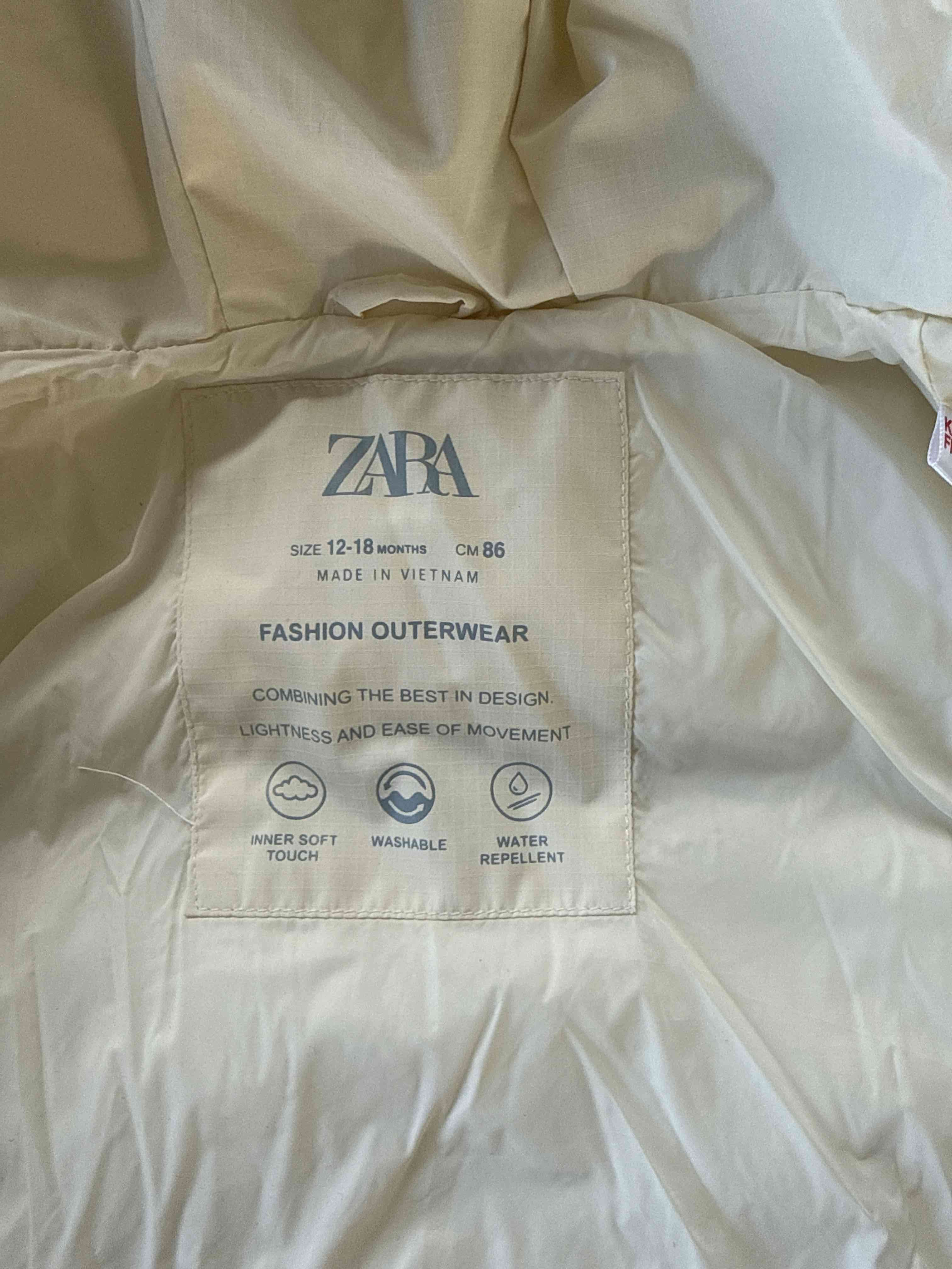 Chaqueta acolchada blanca para niño - miniatura 2