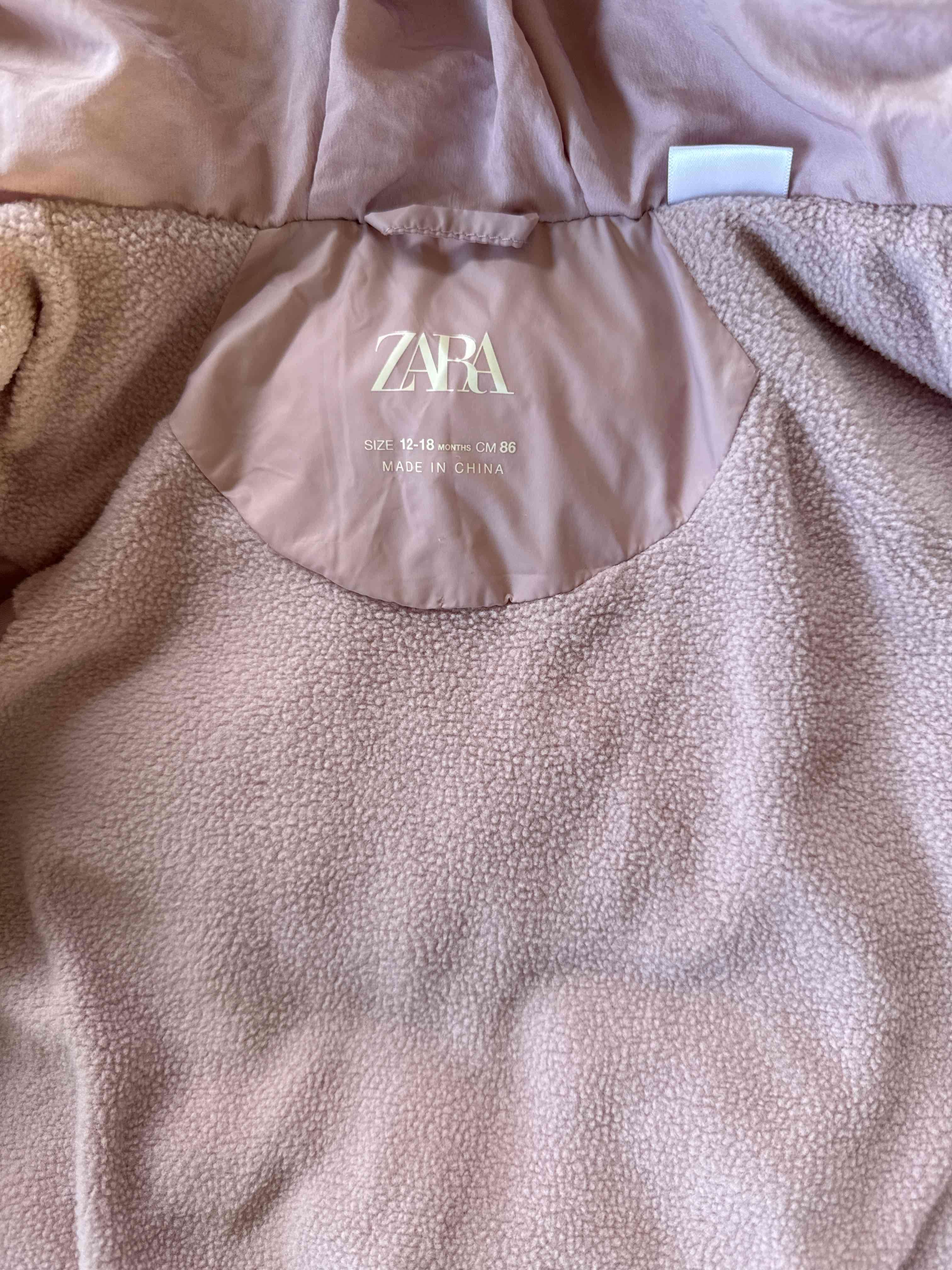 Chaqueta acolchada rosada para bebé - miniatura 2