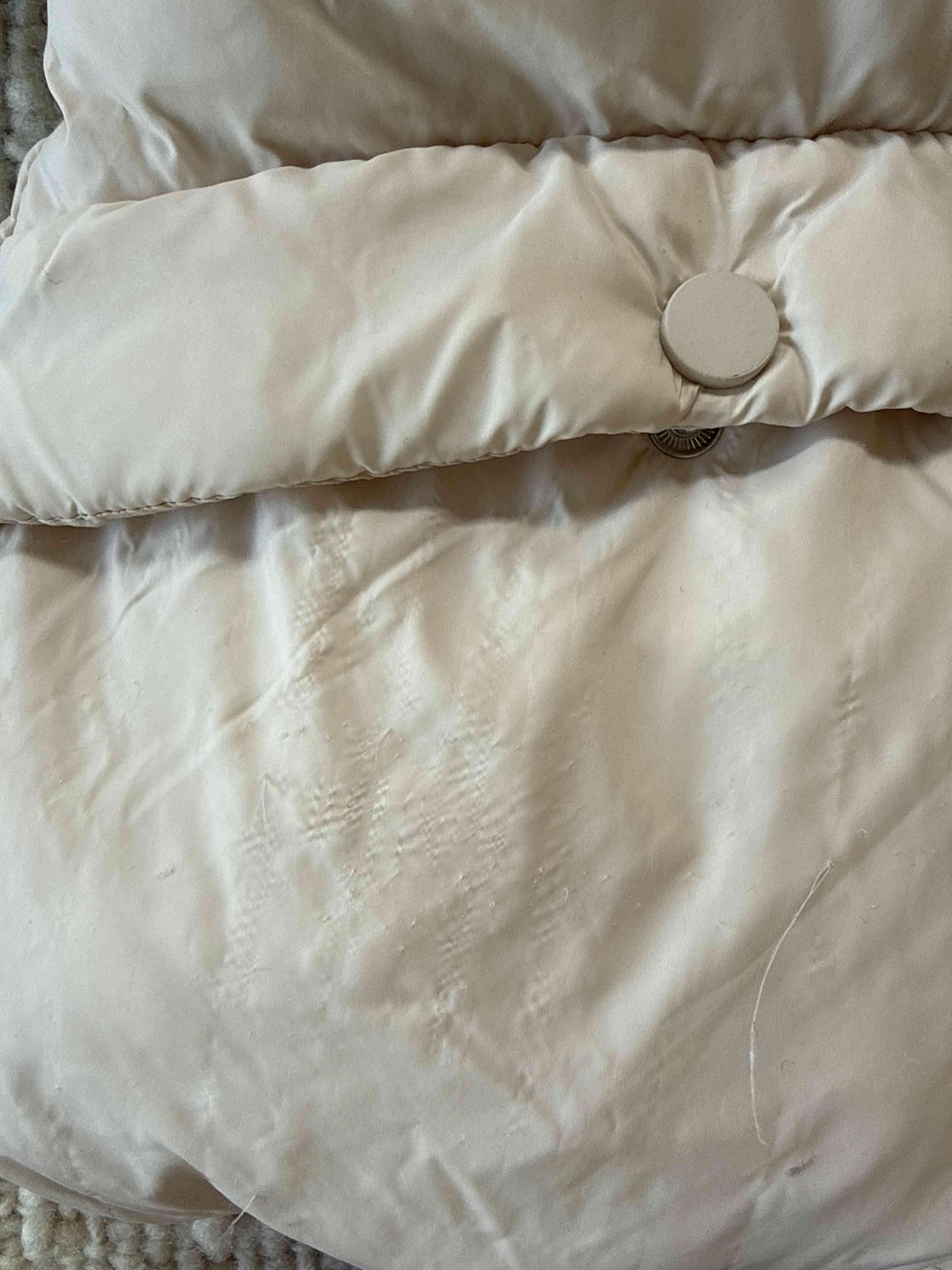 Chaqueta acolchada beige capucha - miniatura 3