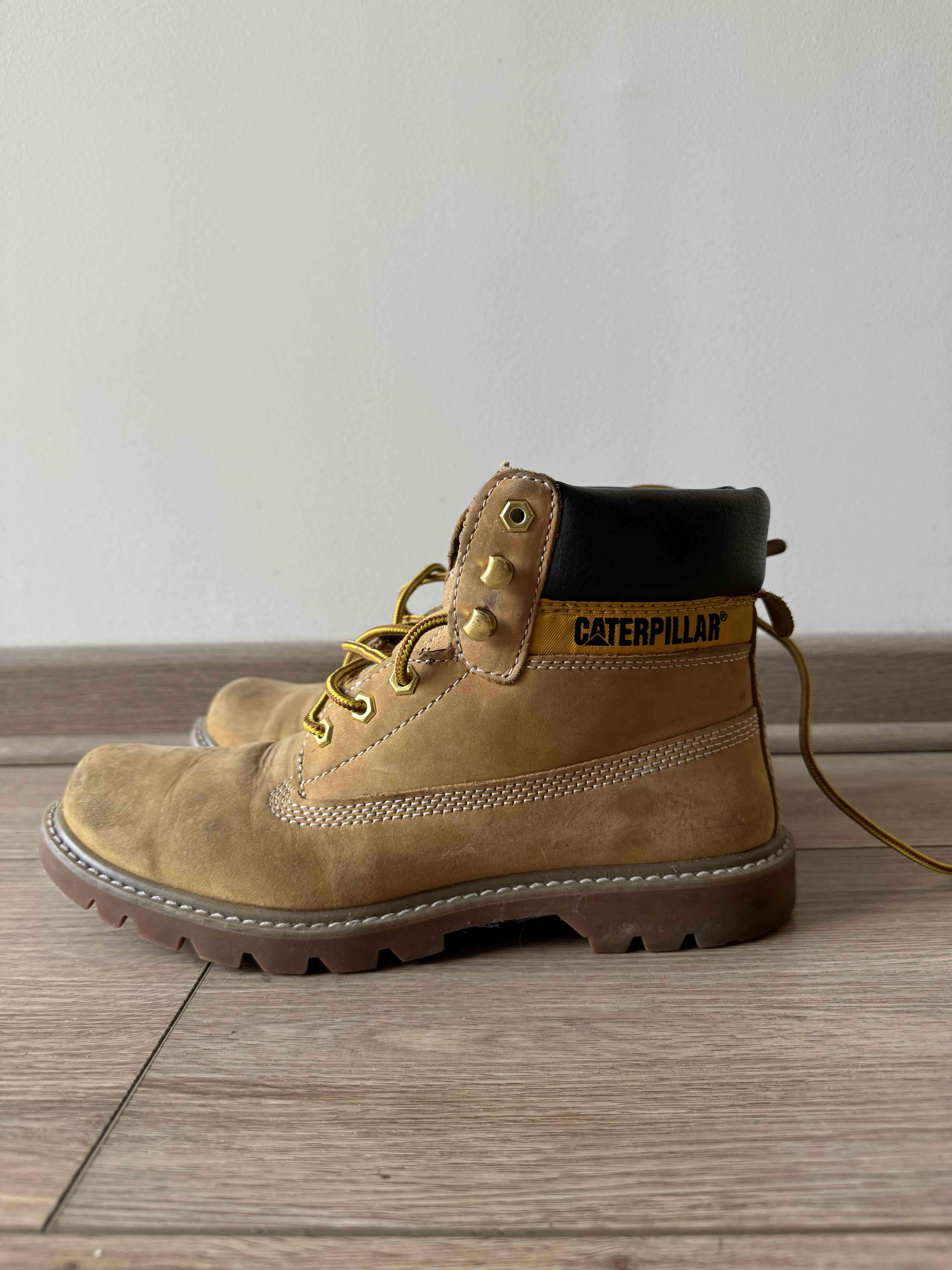 Botas Caterpillar amarillas