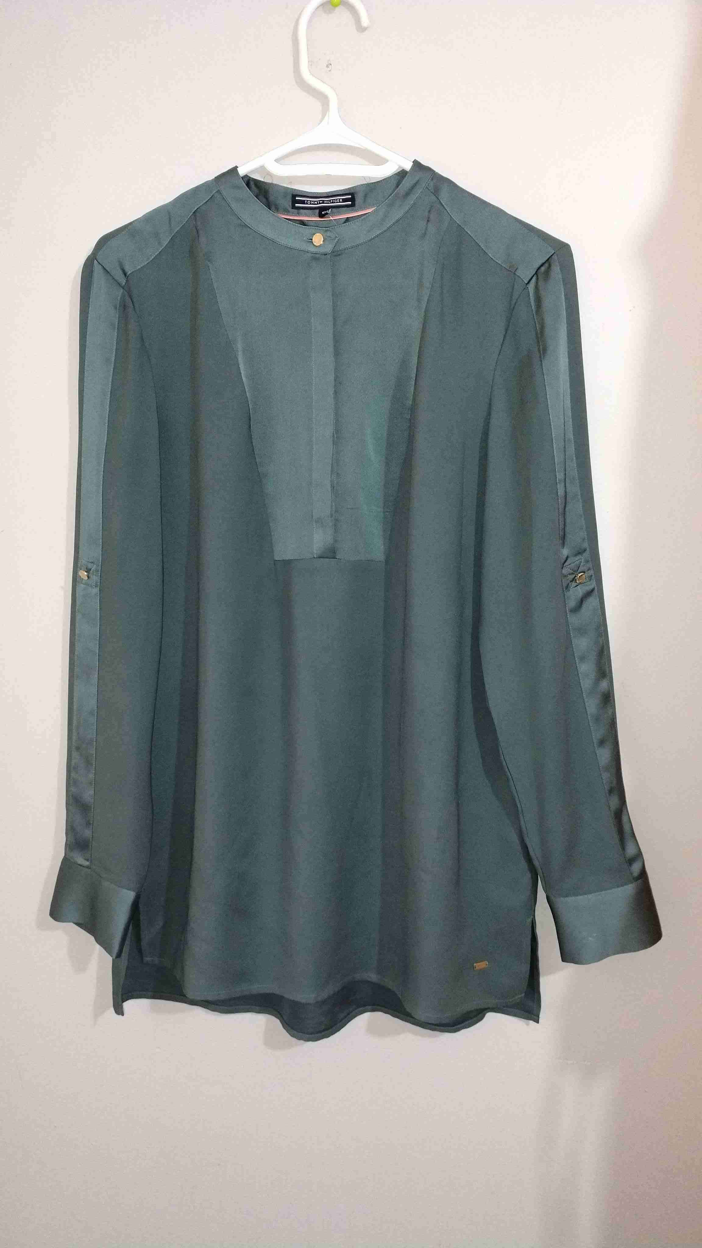 Blusa verde manga larga Tommy higffiger talla M - miniatura 4