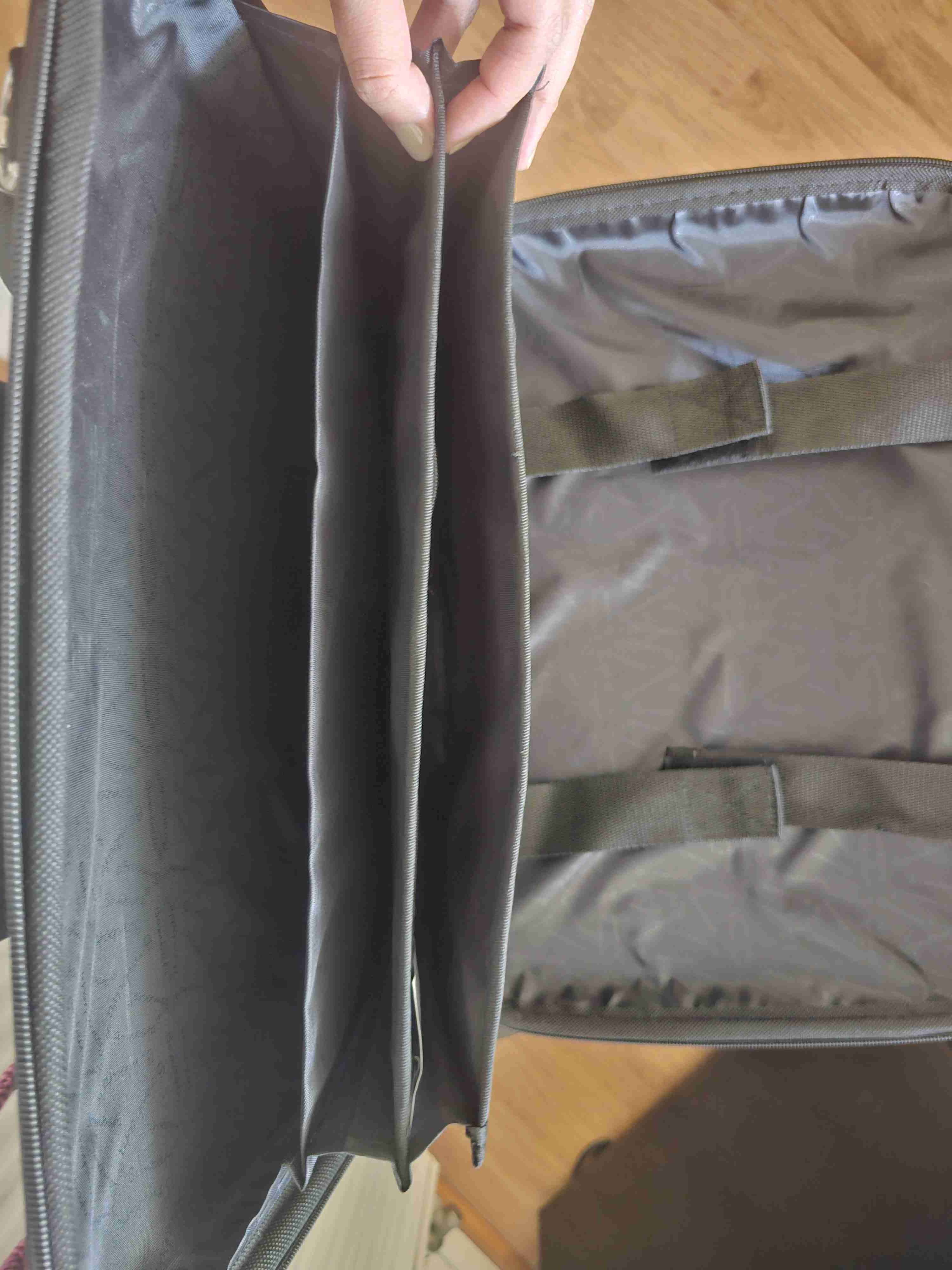 Maletín negro estilo croco - miniatura 2