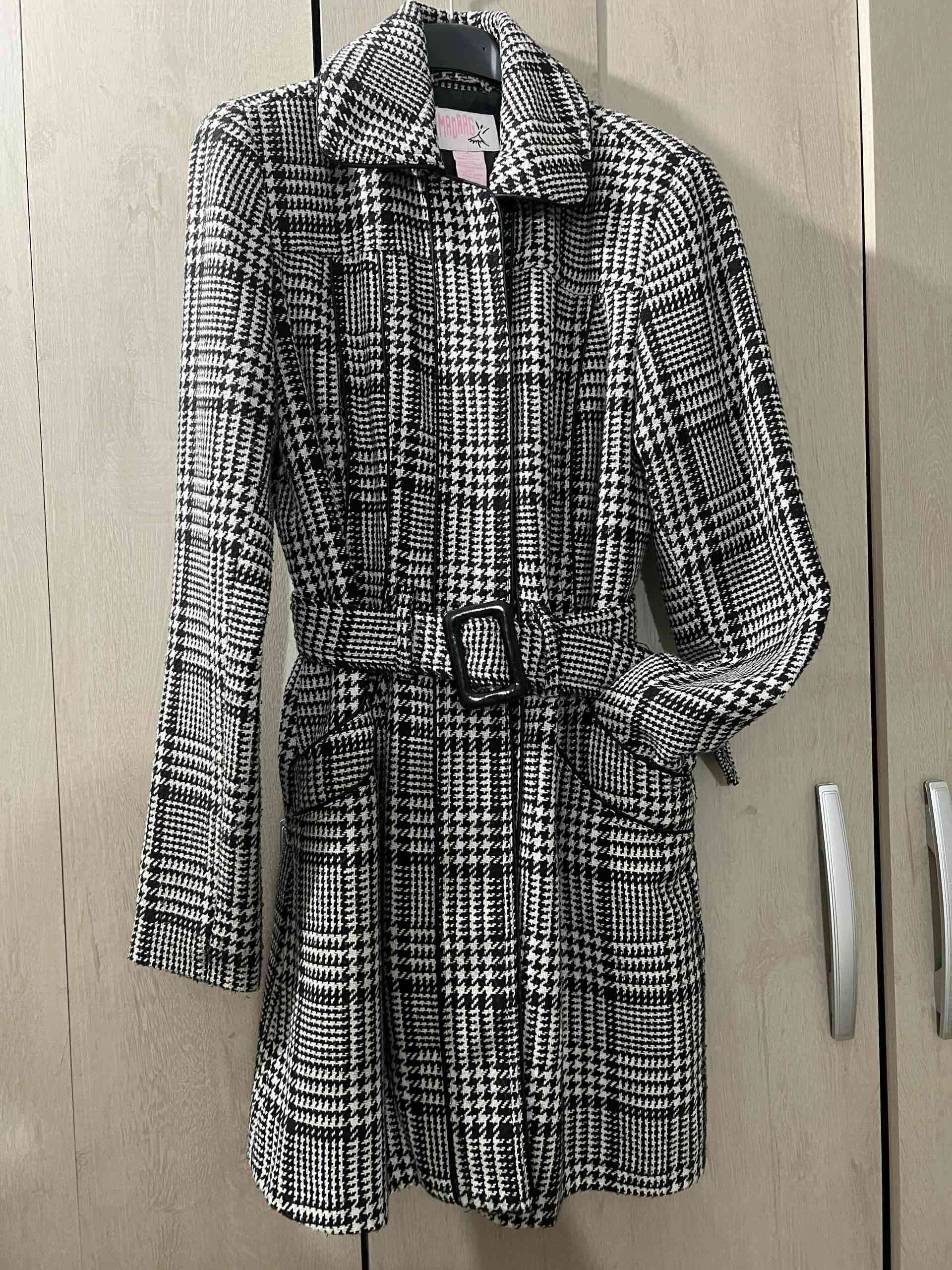 Abrigo estampado talla S