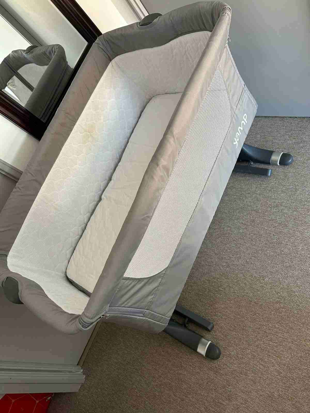 Cuna colecho gris Yamp, mesedora. - miniatura 2