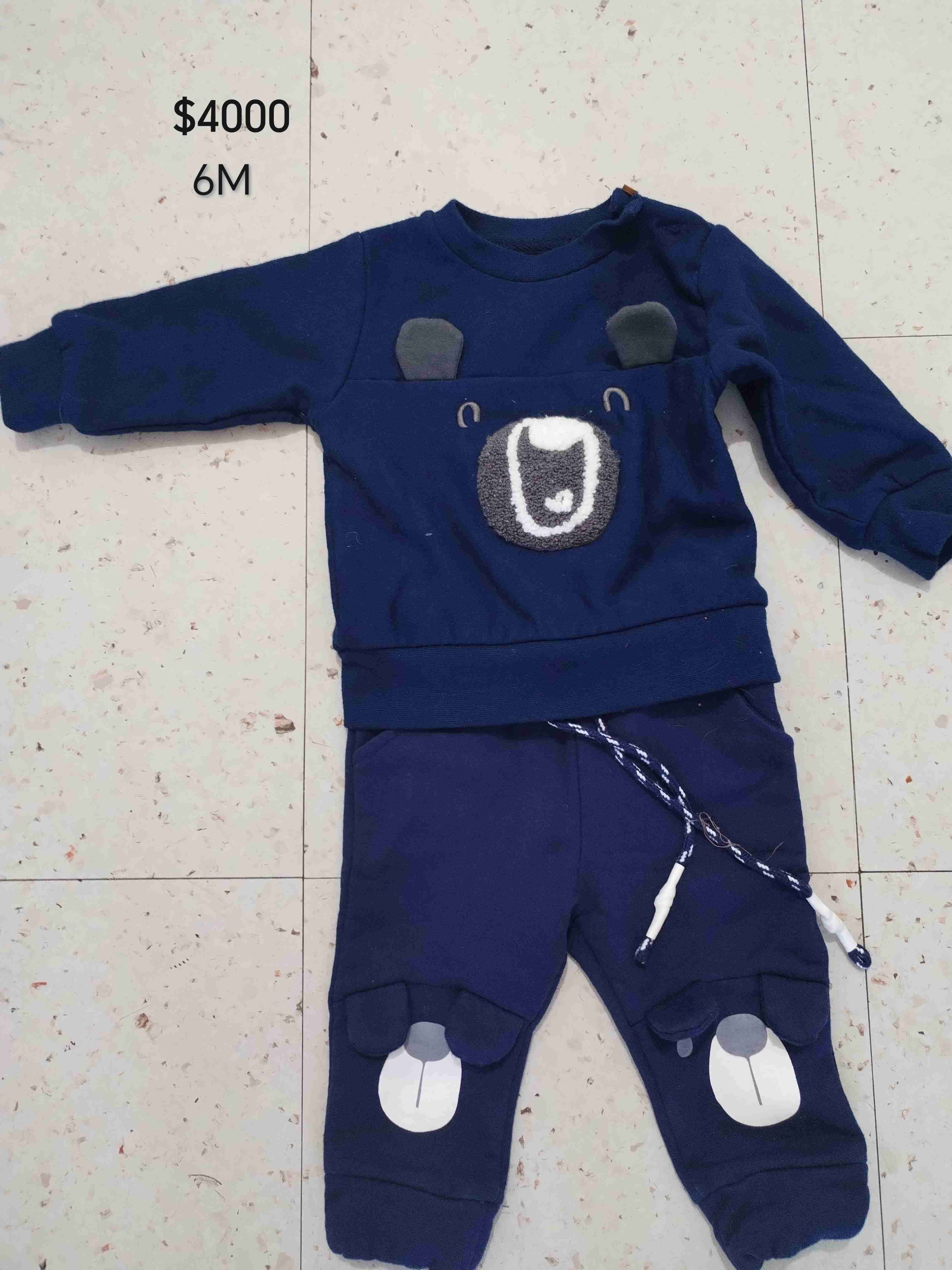 Conjunto bebé polar azul 6M