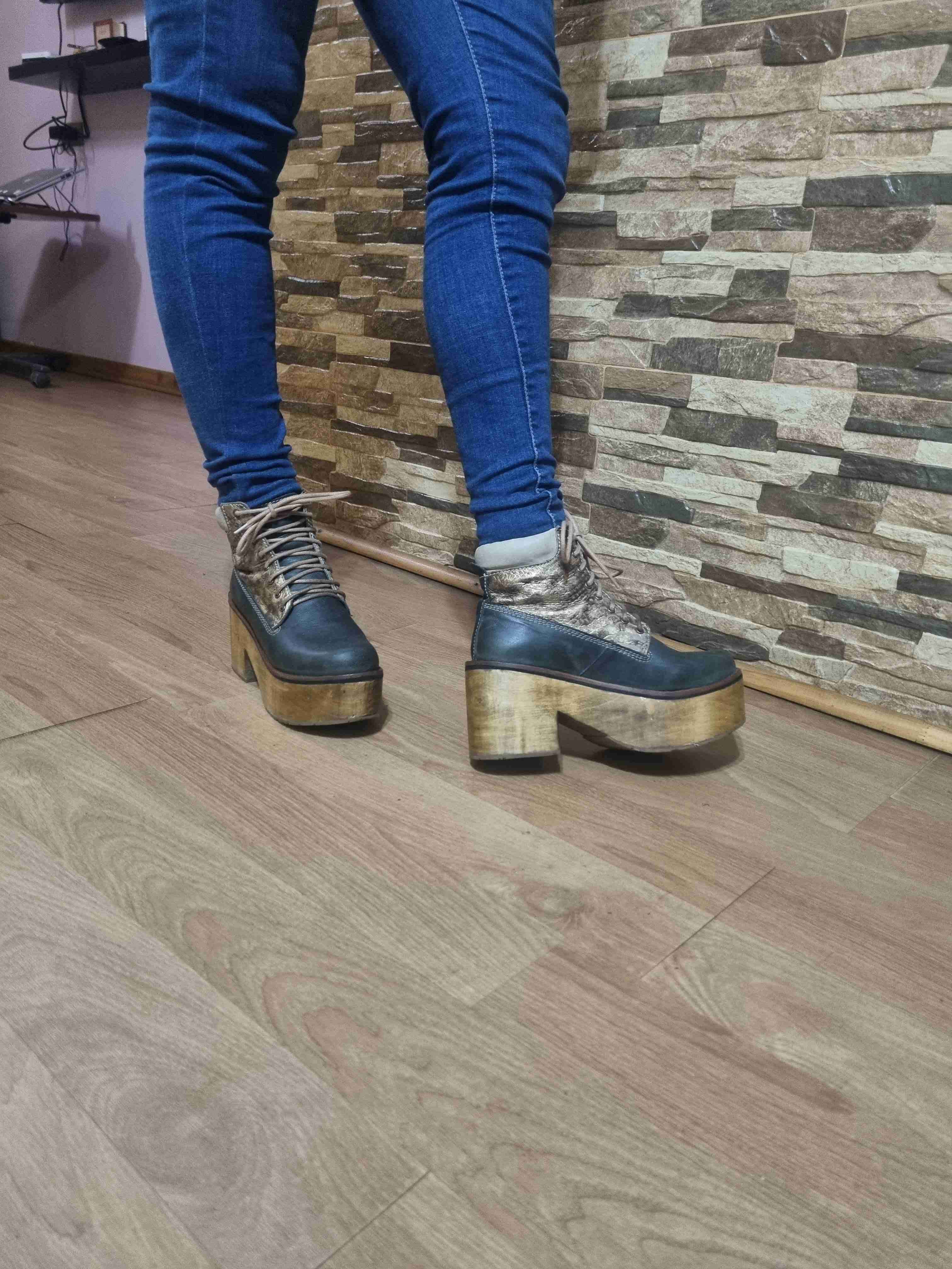 Botines de cuero con plataforma made marca exotica - miniatura 4