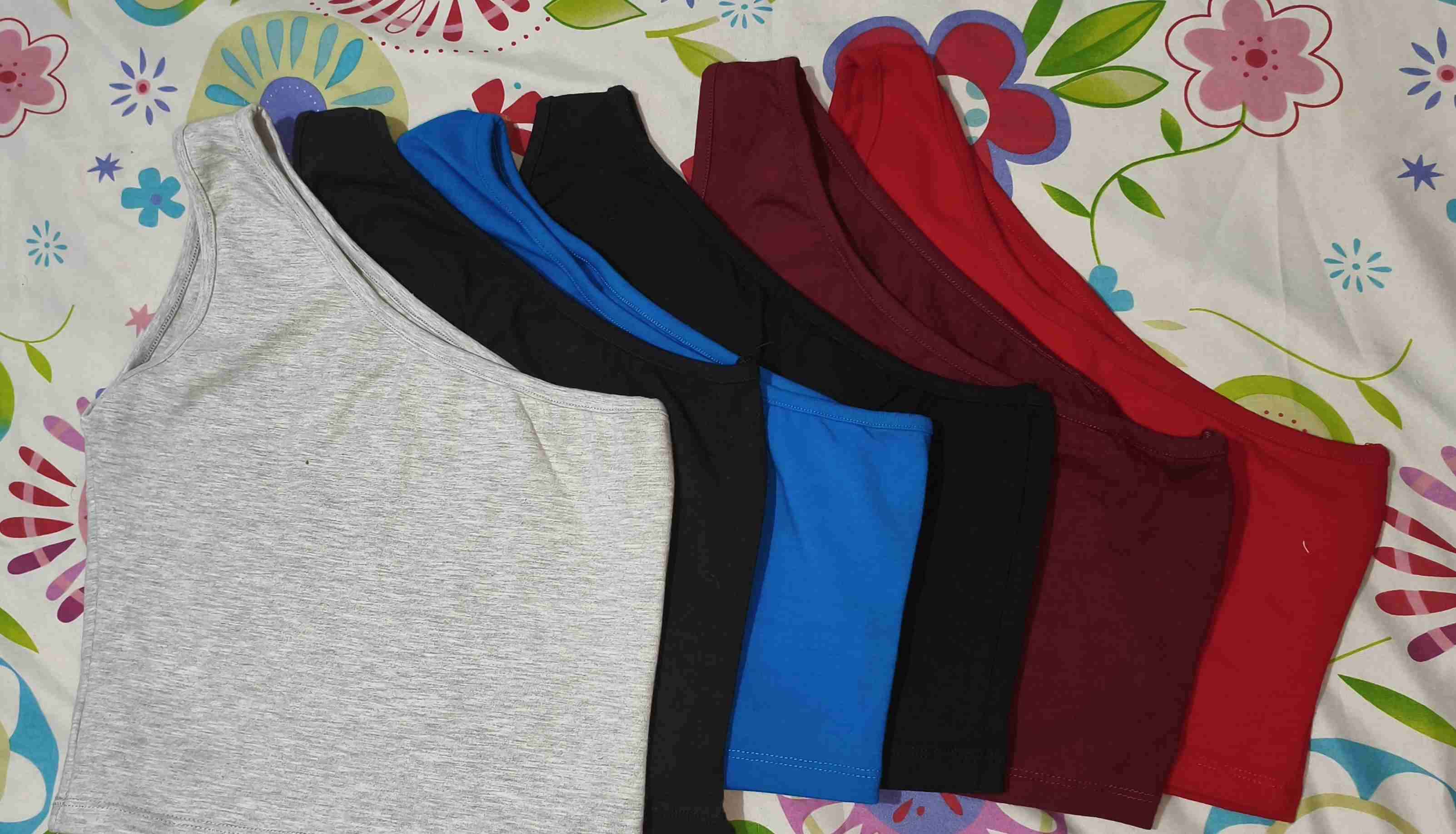 Pack de tops variados colores