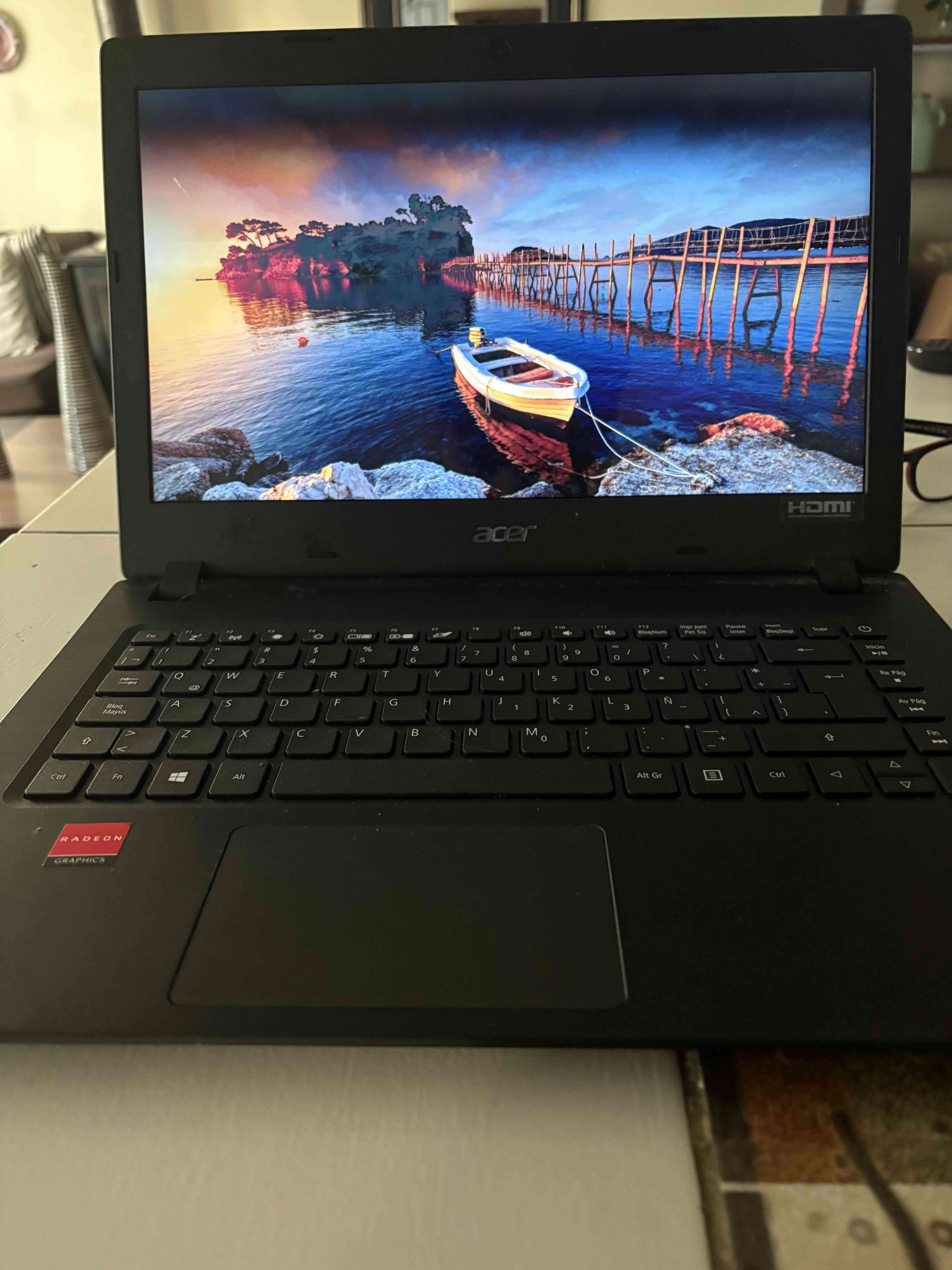 Notebook Acer Aspire 2020 - miniatura 2