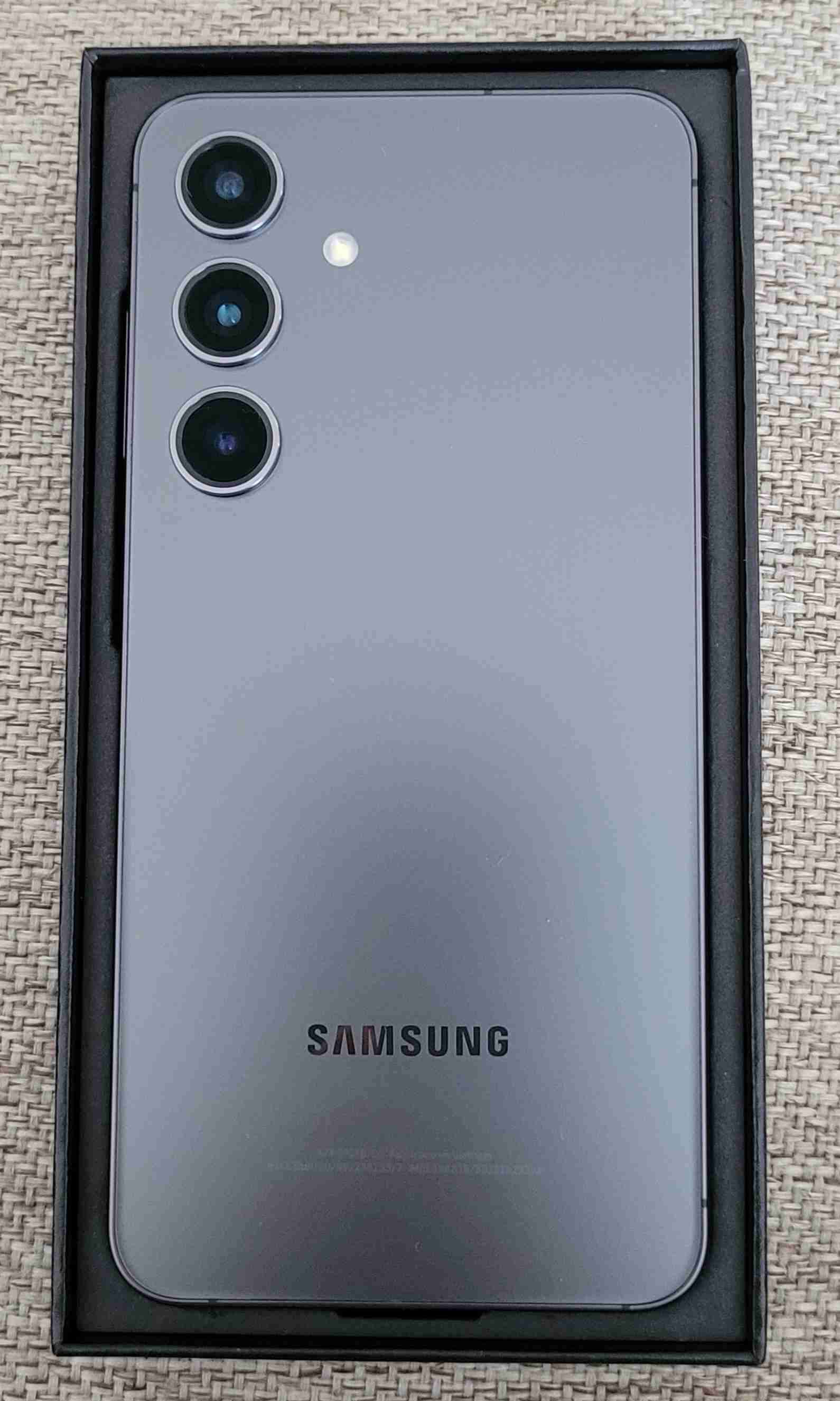 Smartphone Samsung s24con caja - miniatura 2