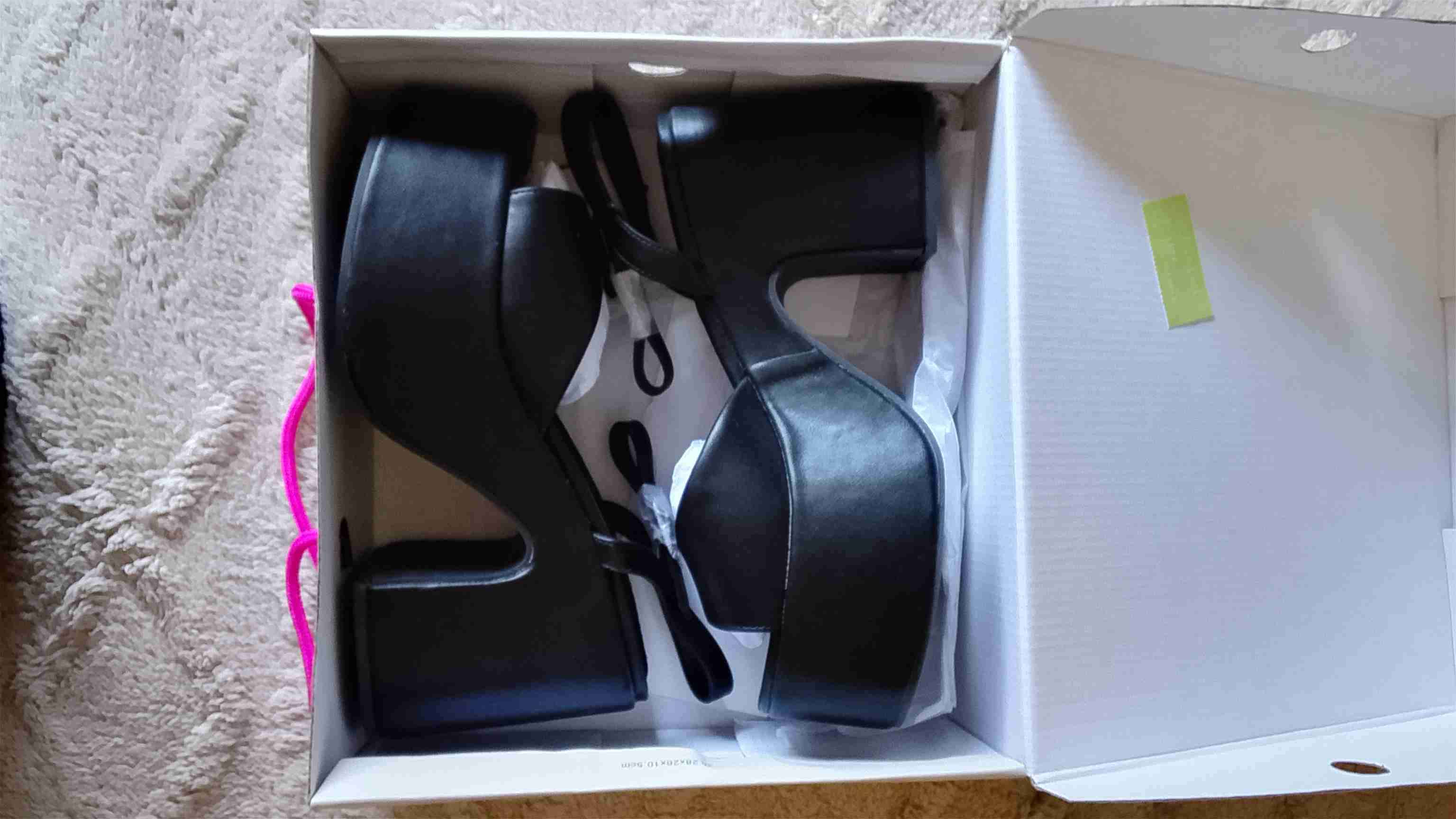 Sandalias negras de cuero - miniatura 3