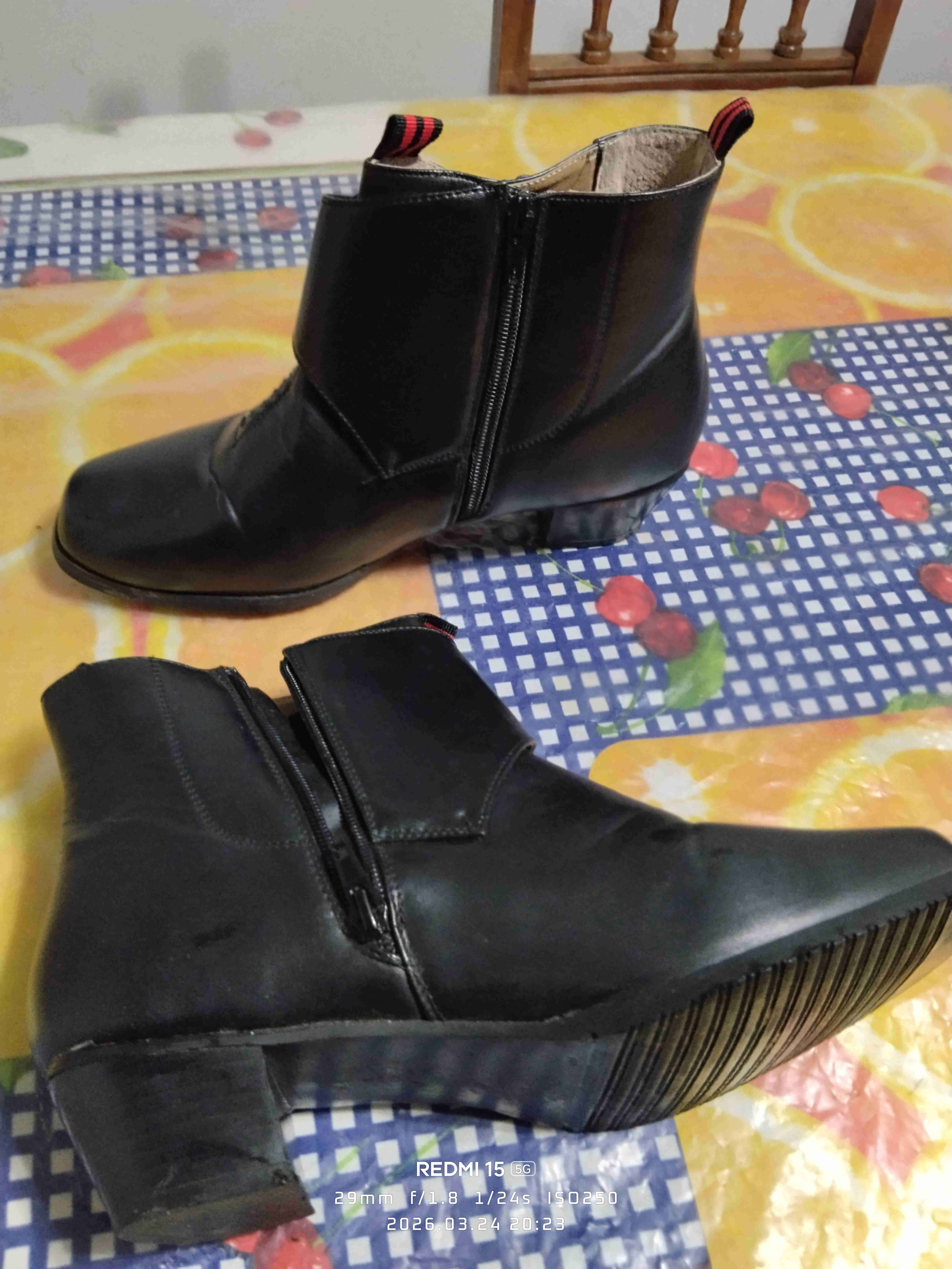 Botines de cuero negros - miniatura 2