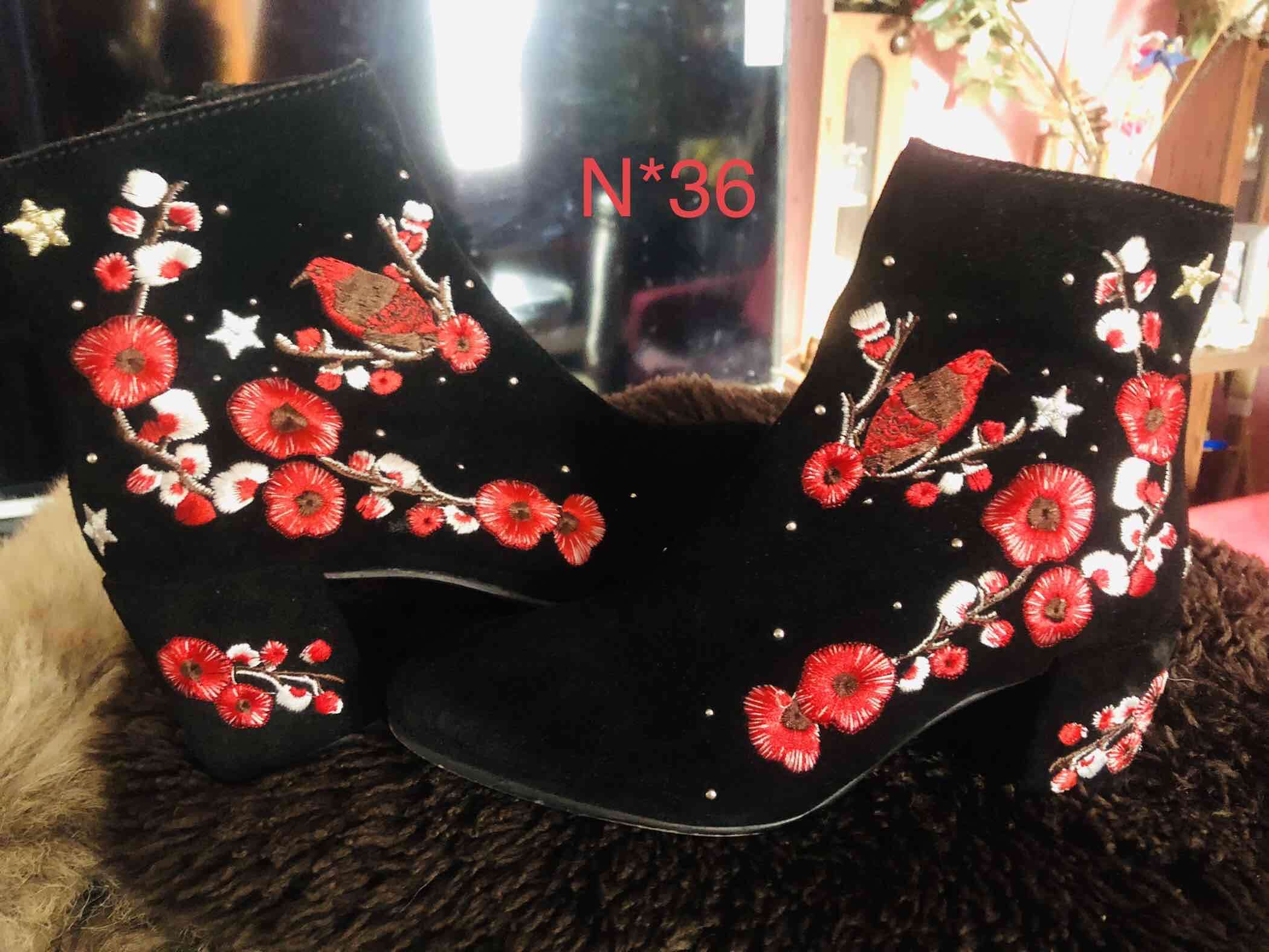 Botines bordados negro con flores - miniatura 3