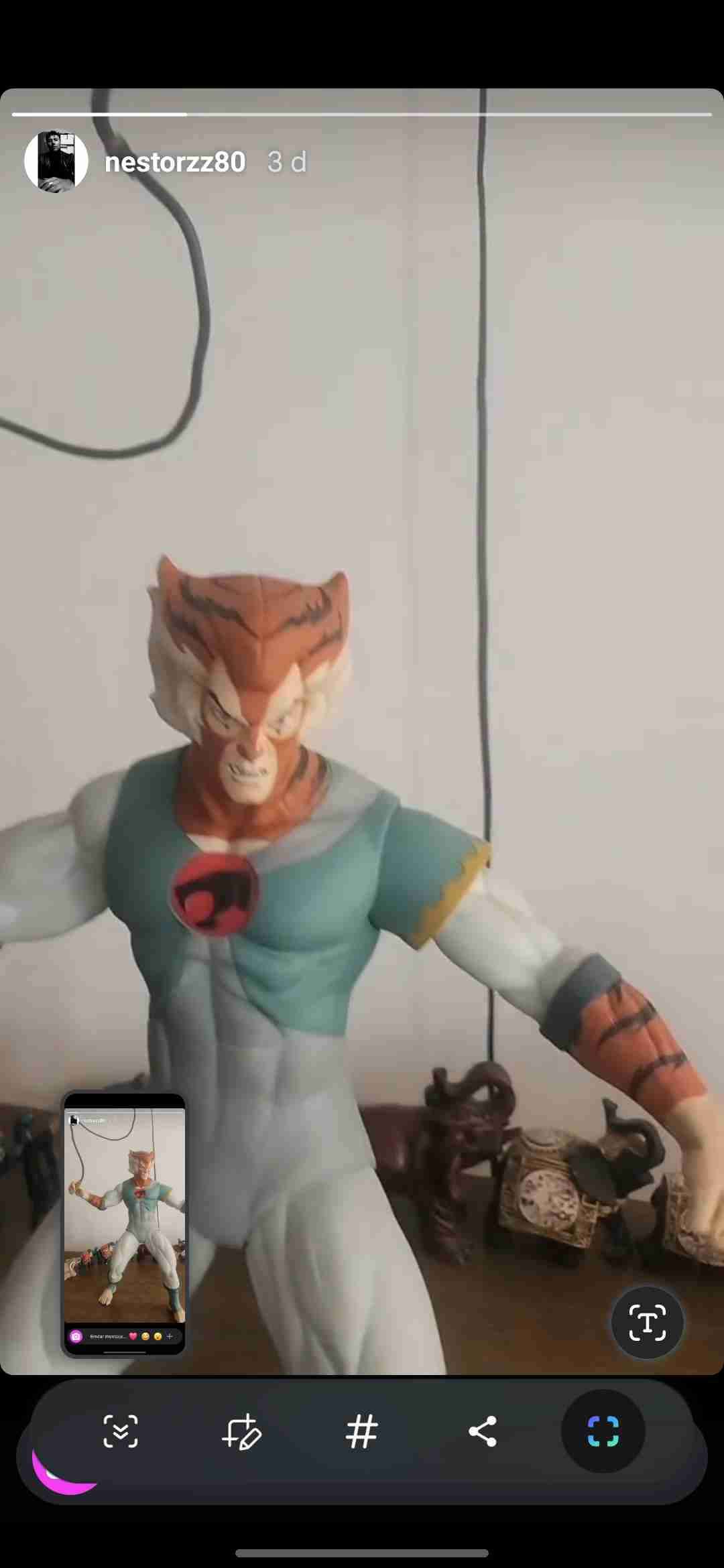 Figura de acción Thundercats Mezco escala 30 cm - miniatura 4