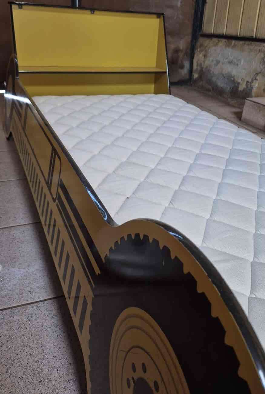 Cama infantil auto amarilla - miniatura 3