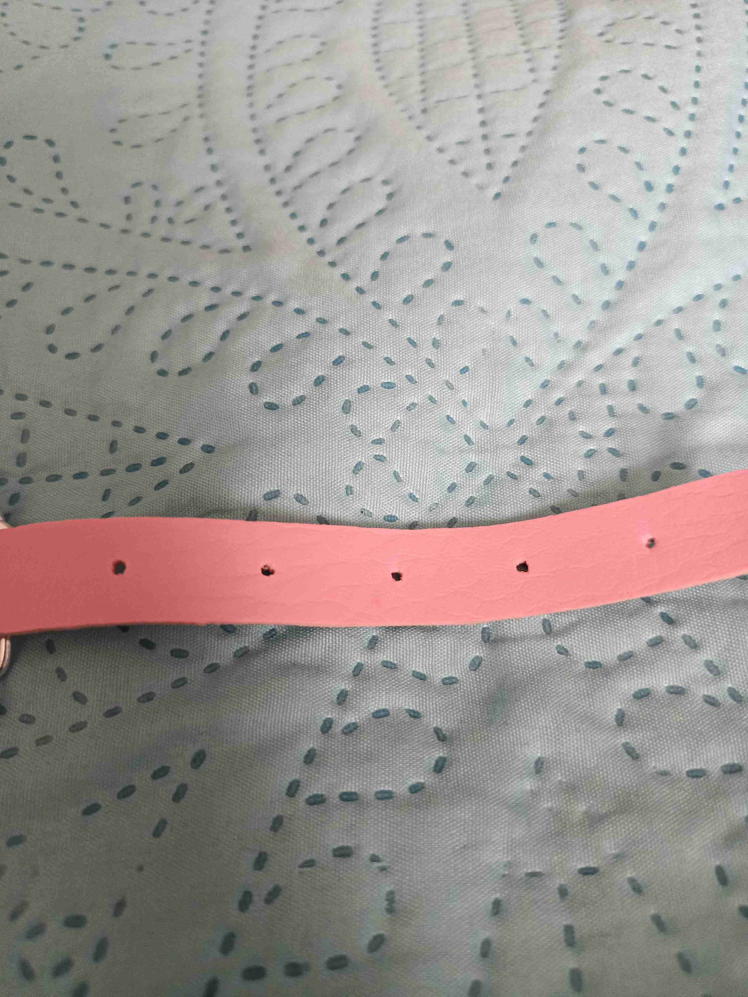 Collar rosa con cadenas - miniatura 3