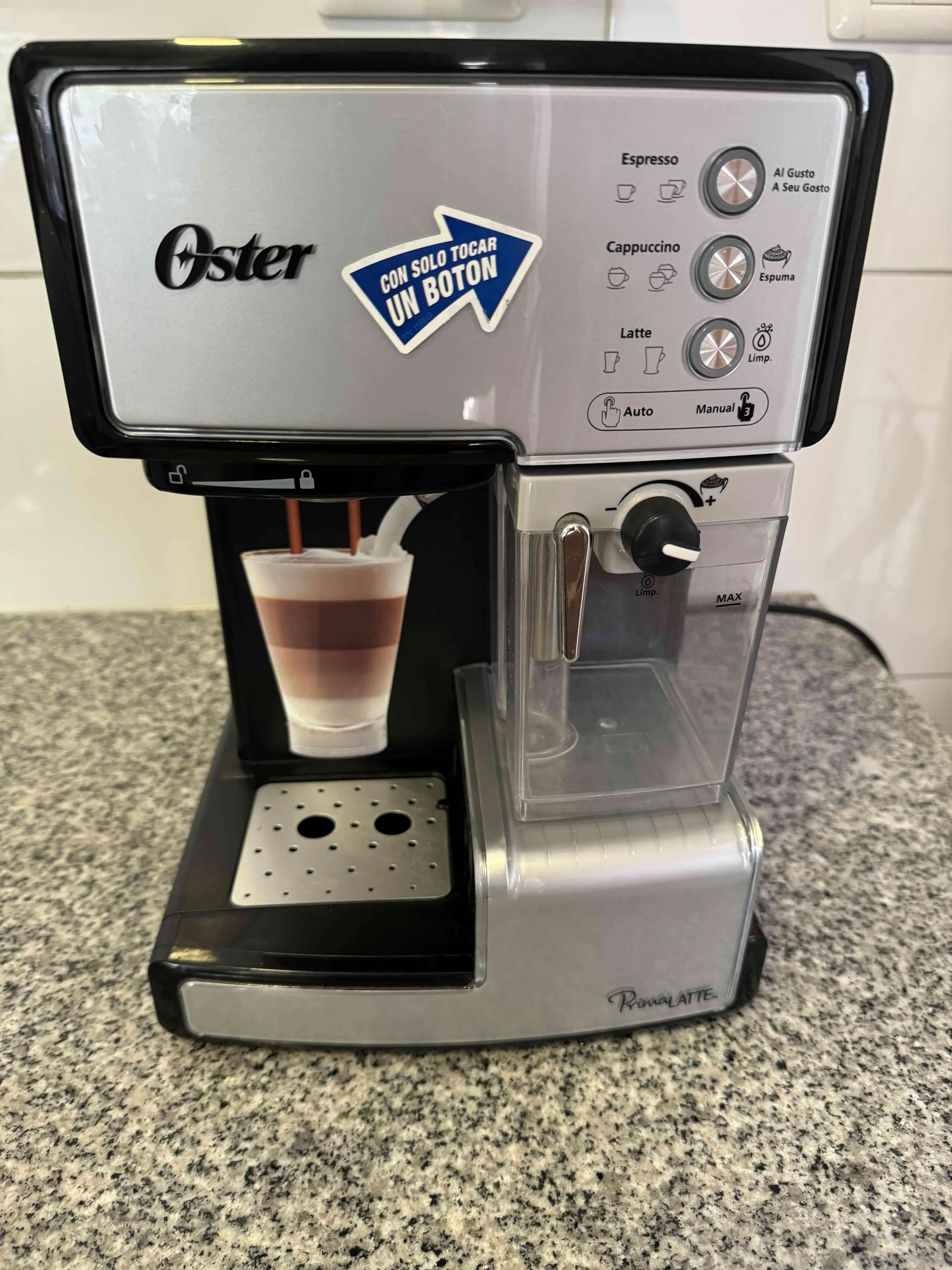 Cafetera espresso Oster PrimaLatte - miniatura 2