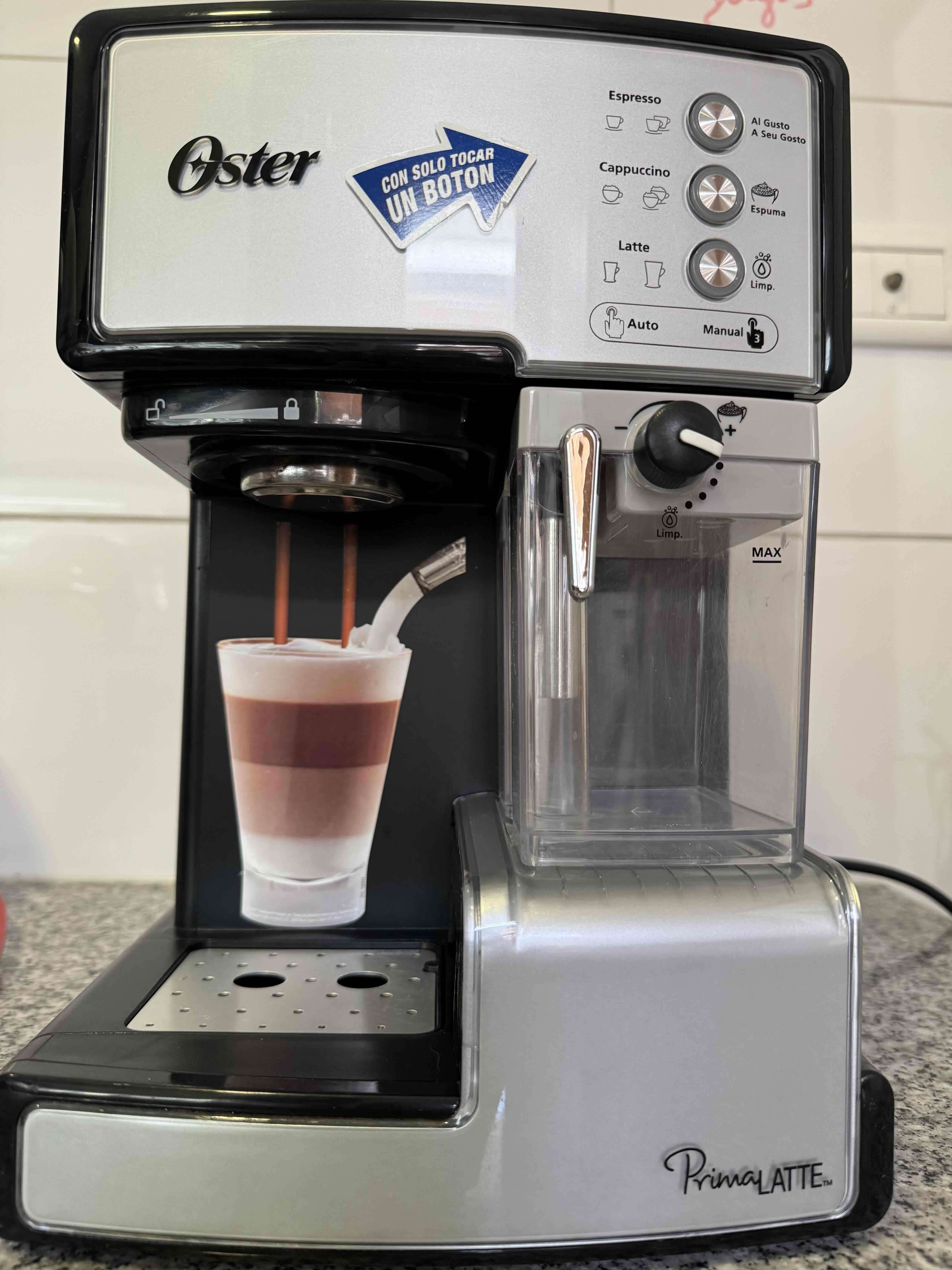 Cafetera espresso Oster PrimaLatte - miniatura 4