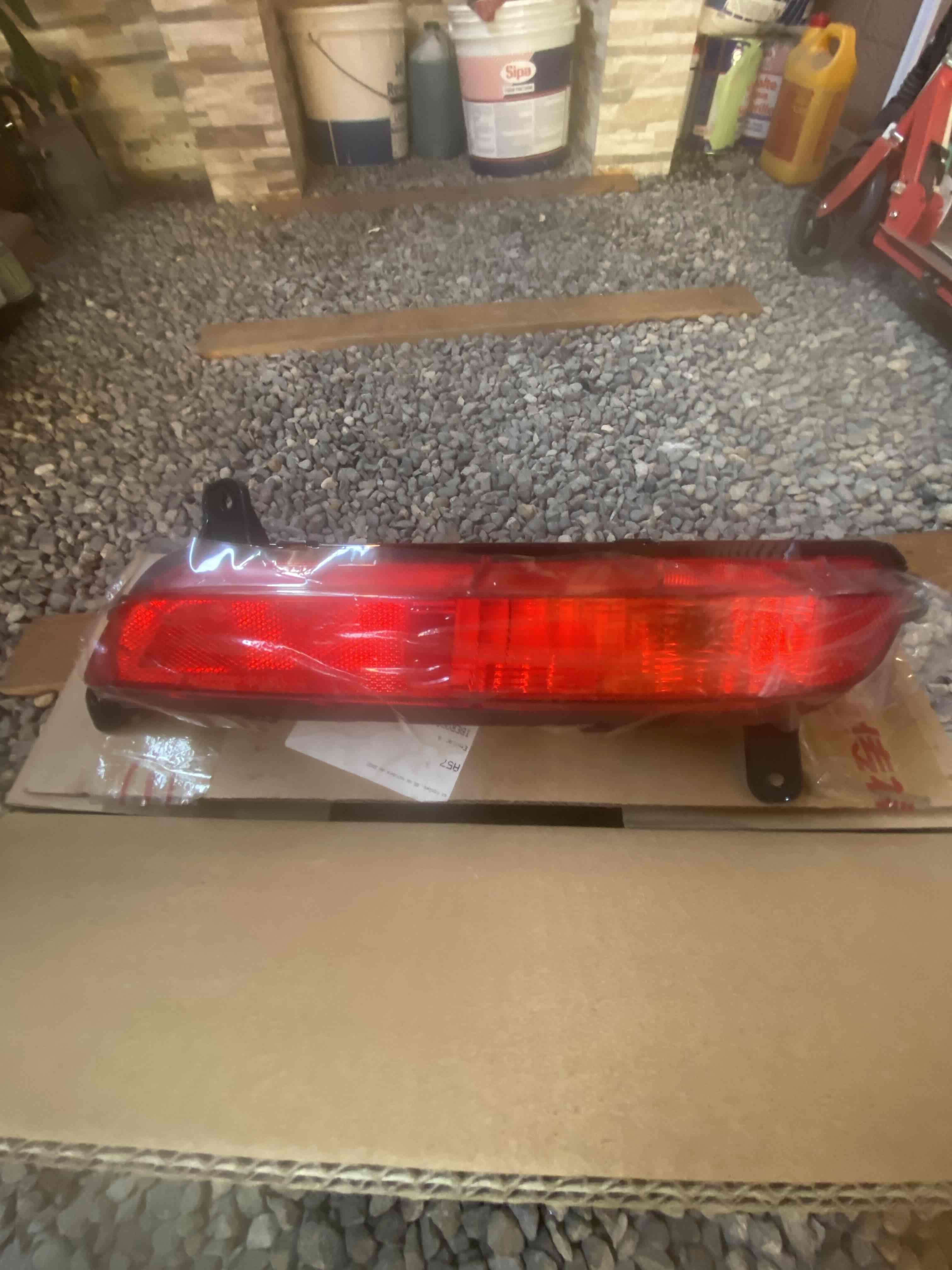 Parachoques trasero para auto - miniatura 4