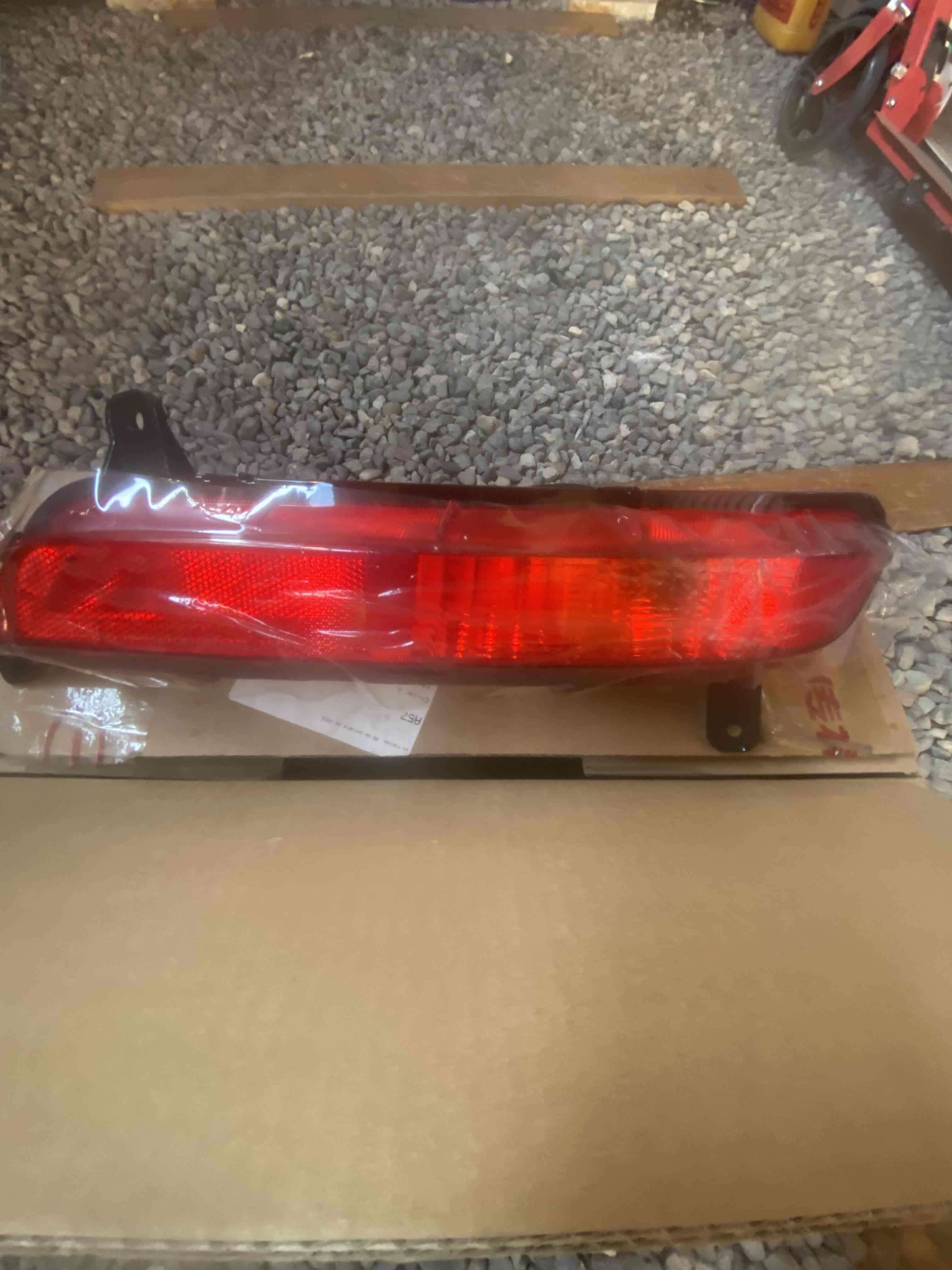 Parachoques trasero para auto - miniatura 6