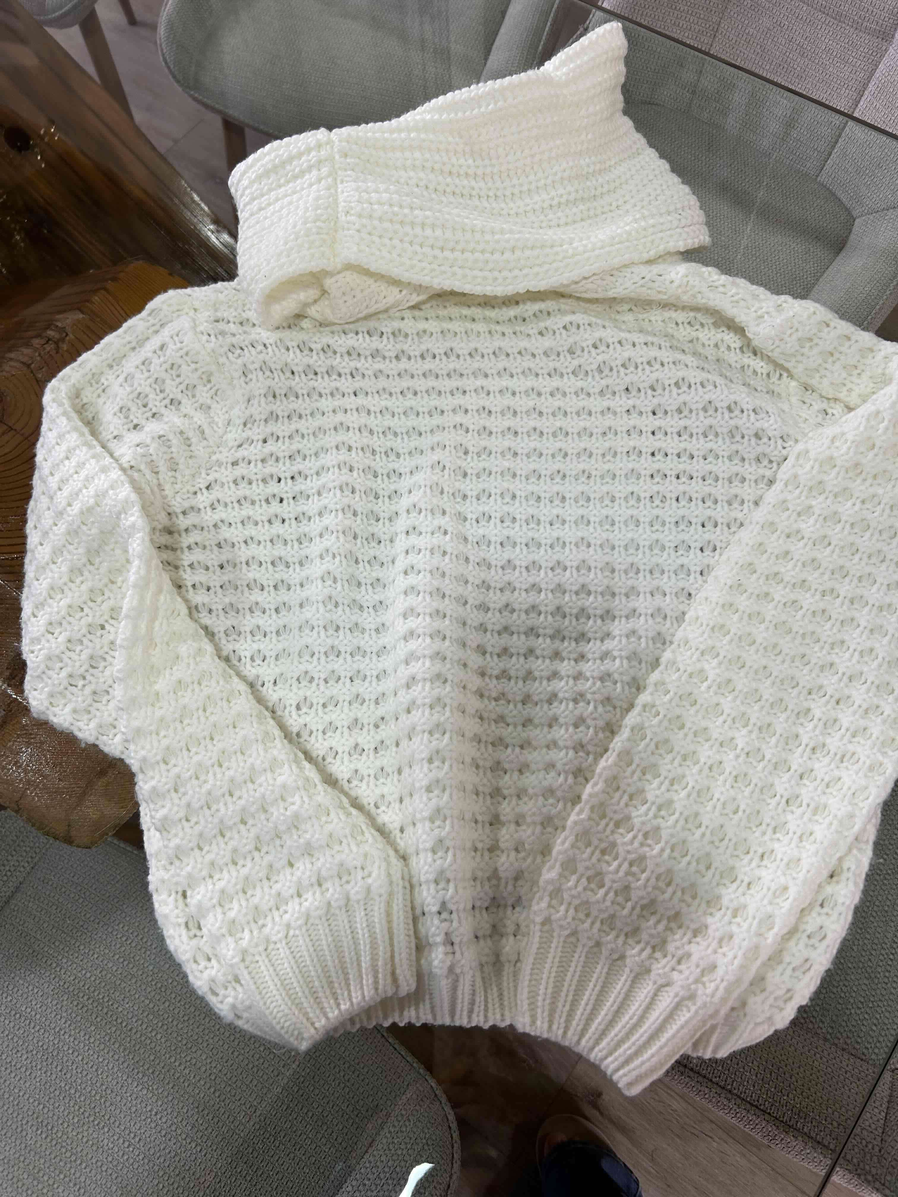 Suéter tejido lila y blanco - miniatura 2