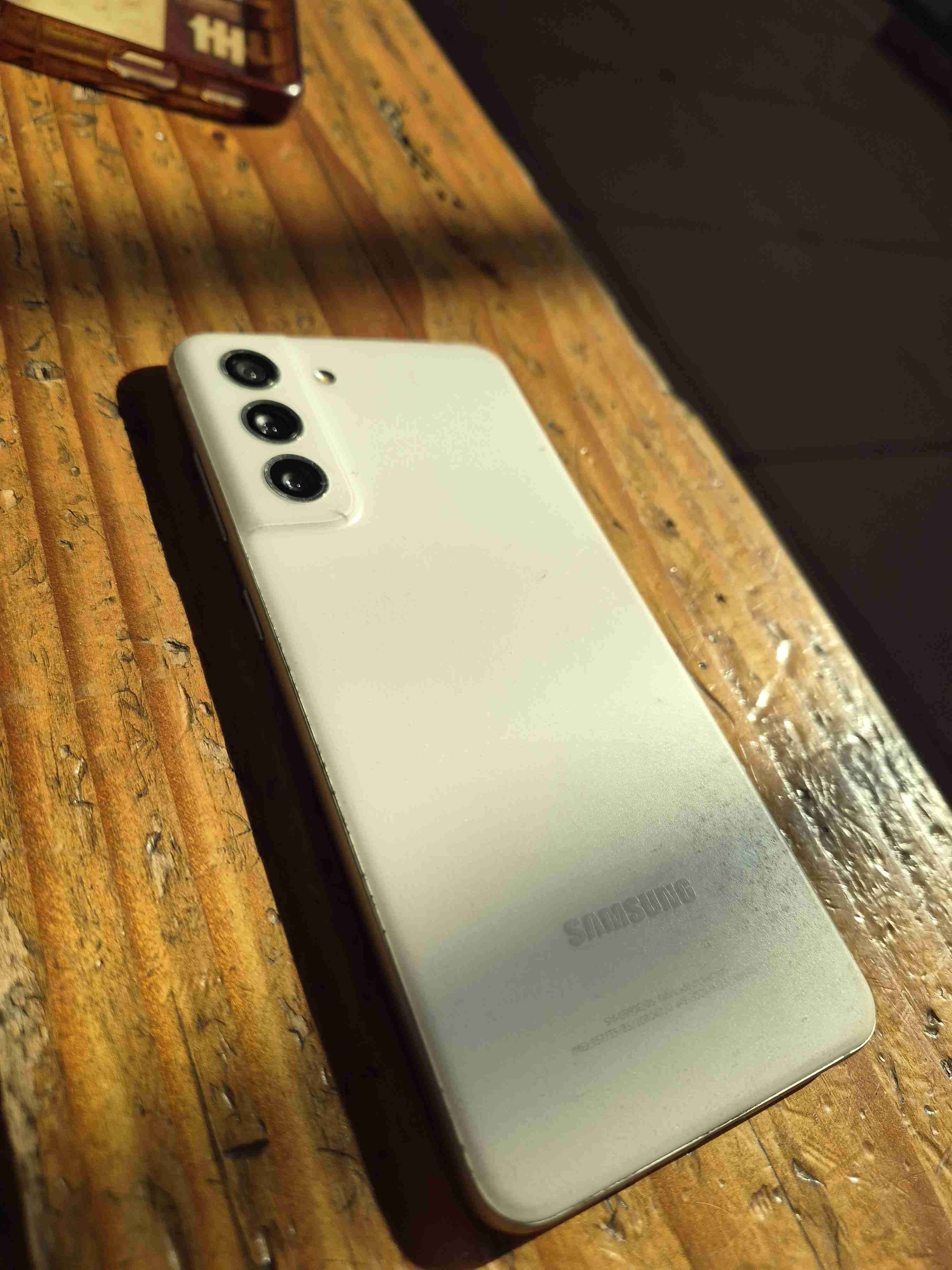 Samsung S21 FE 5G 128GB Usado - miniatura 5