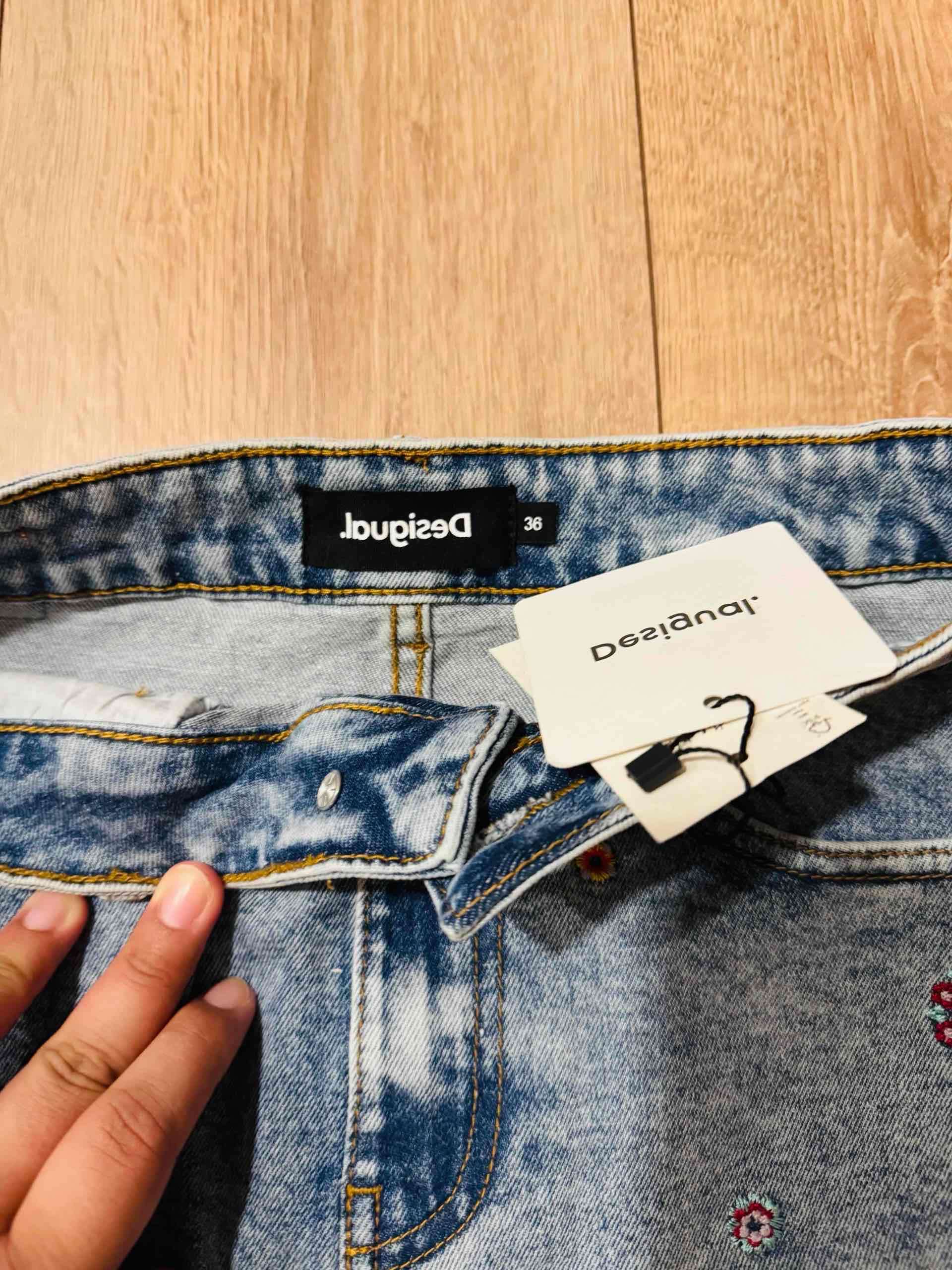 Falda denim bordada Desigual - miniatura 3