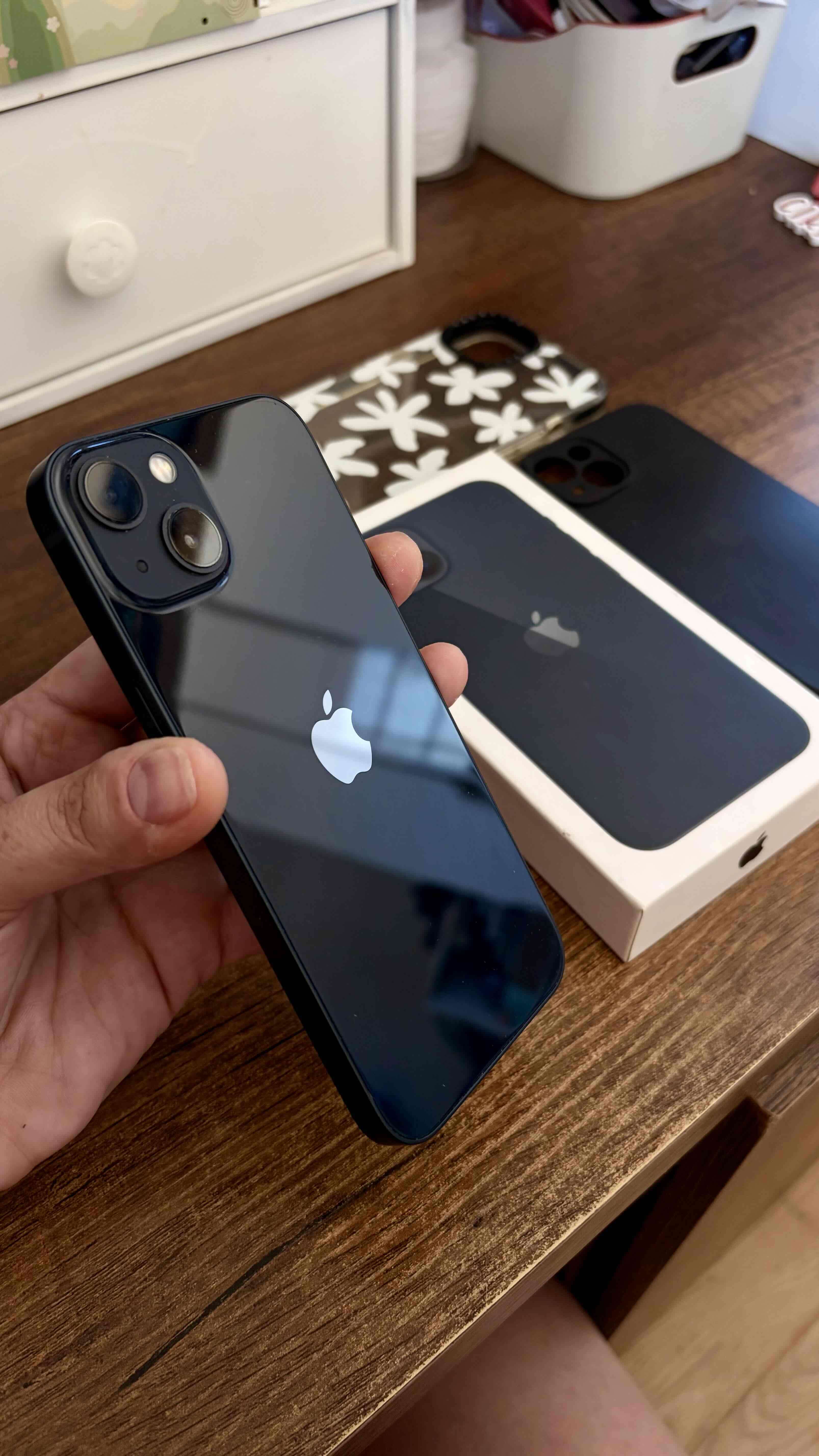 iPhone 13 Midnight - 128GB ¡Estética 10/10! - miniatura 2