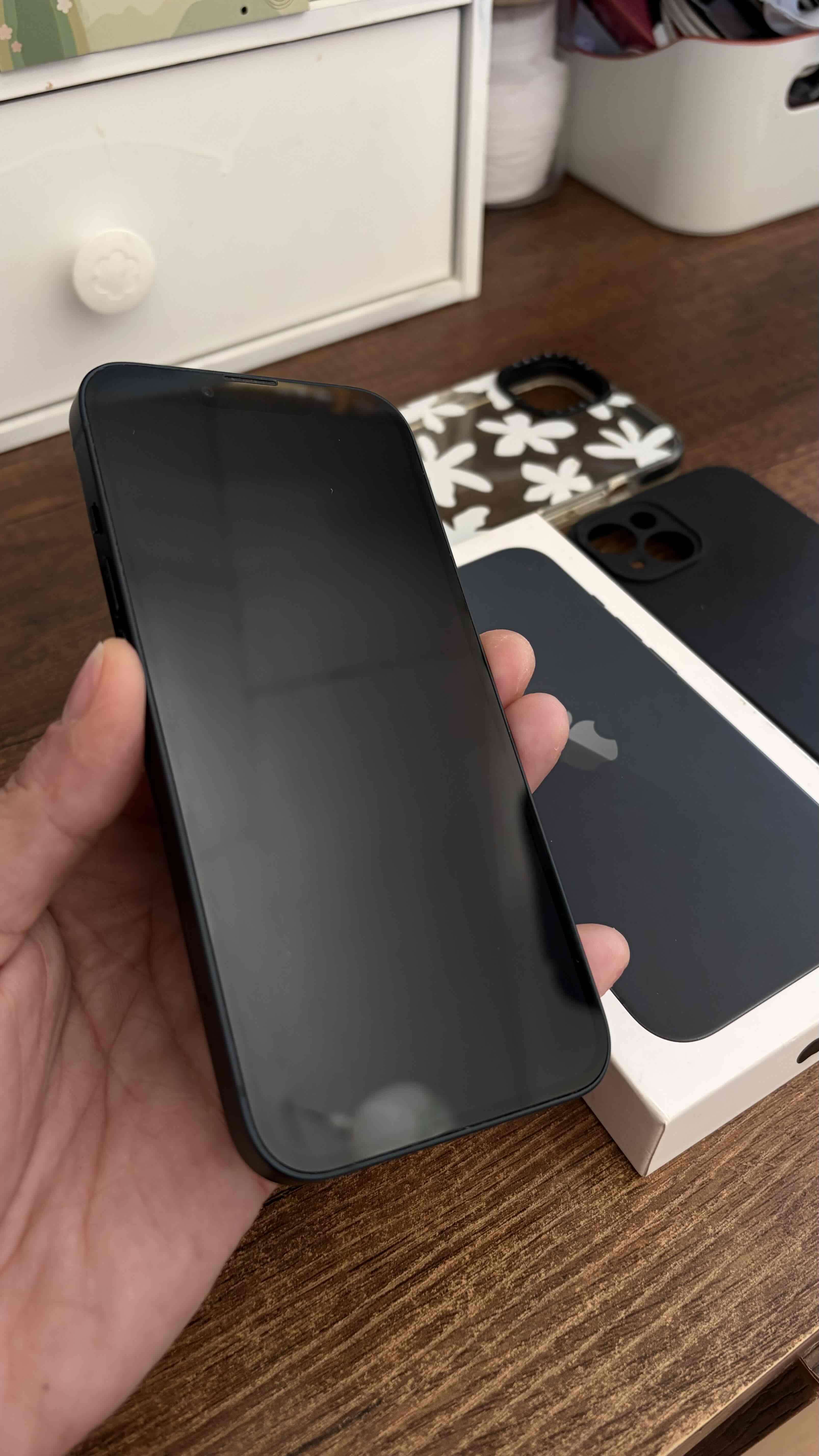 iPhone 13 Midnight - 128GB ¡Estética 10/10! - miniatura 4