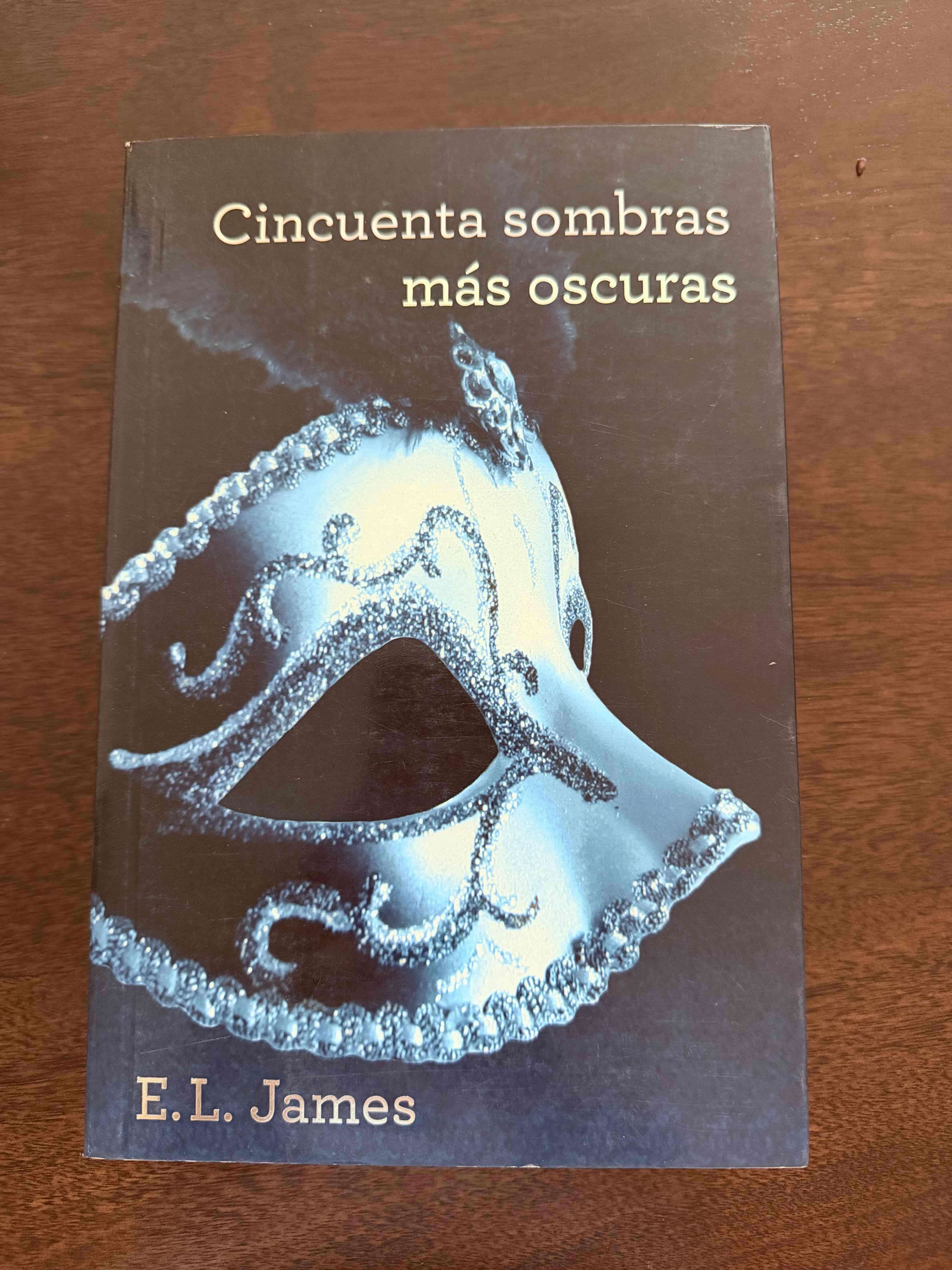 Libro 'Cincuenta sombras más oscuras'