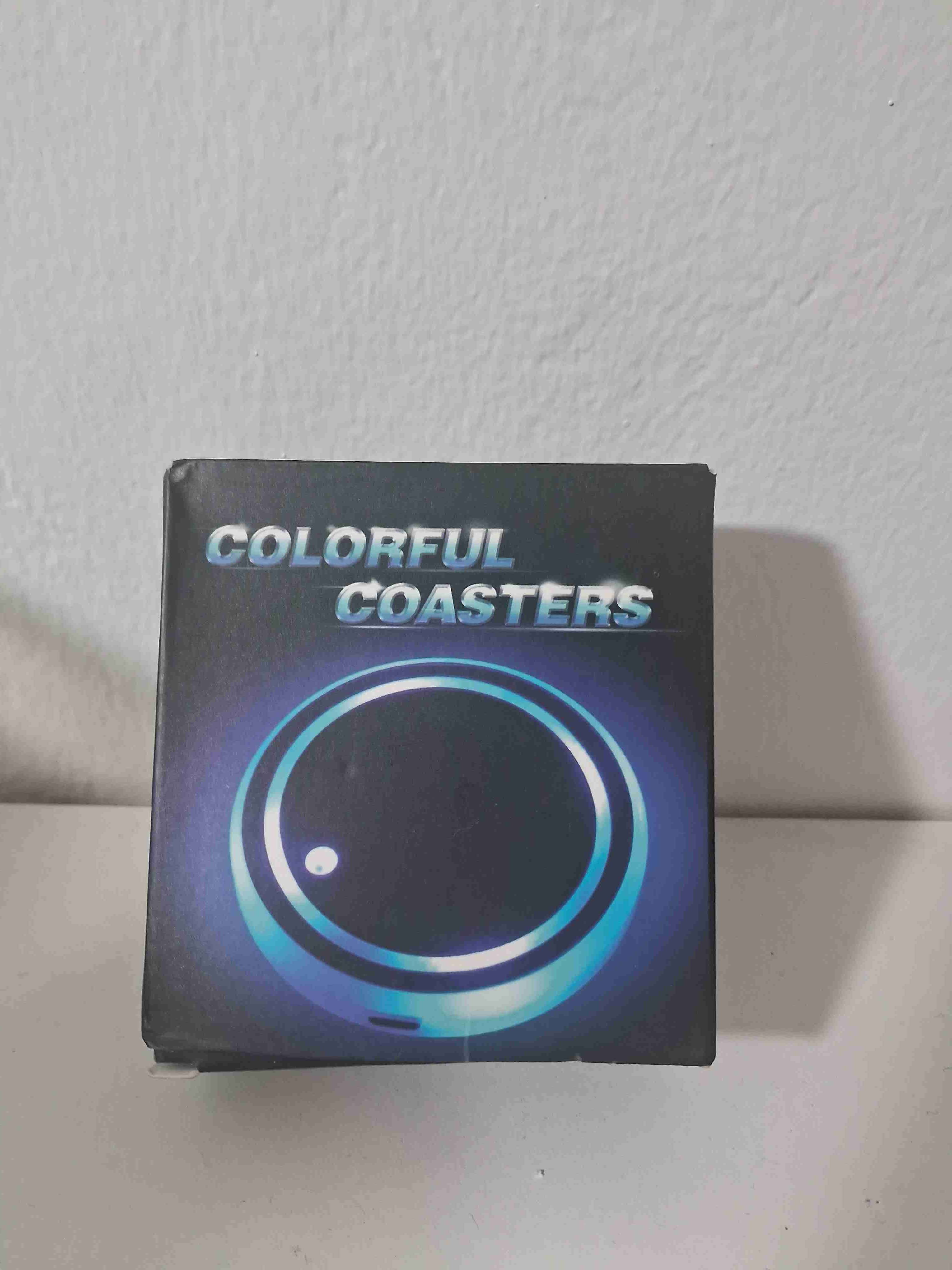 Posavasos luminosos coloridos para el auto.