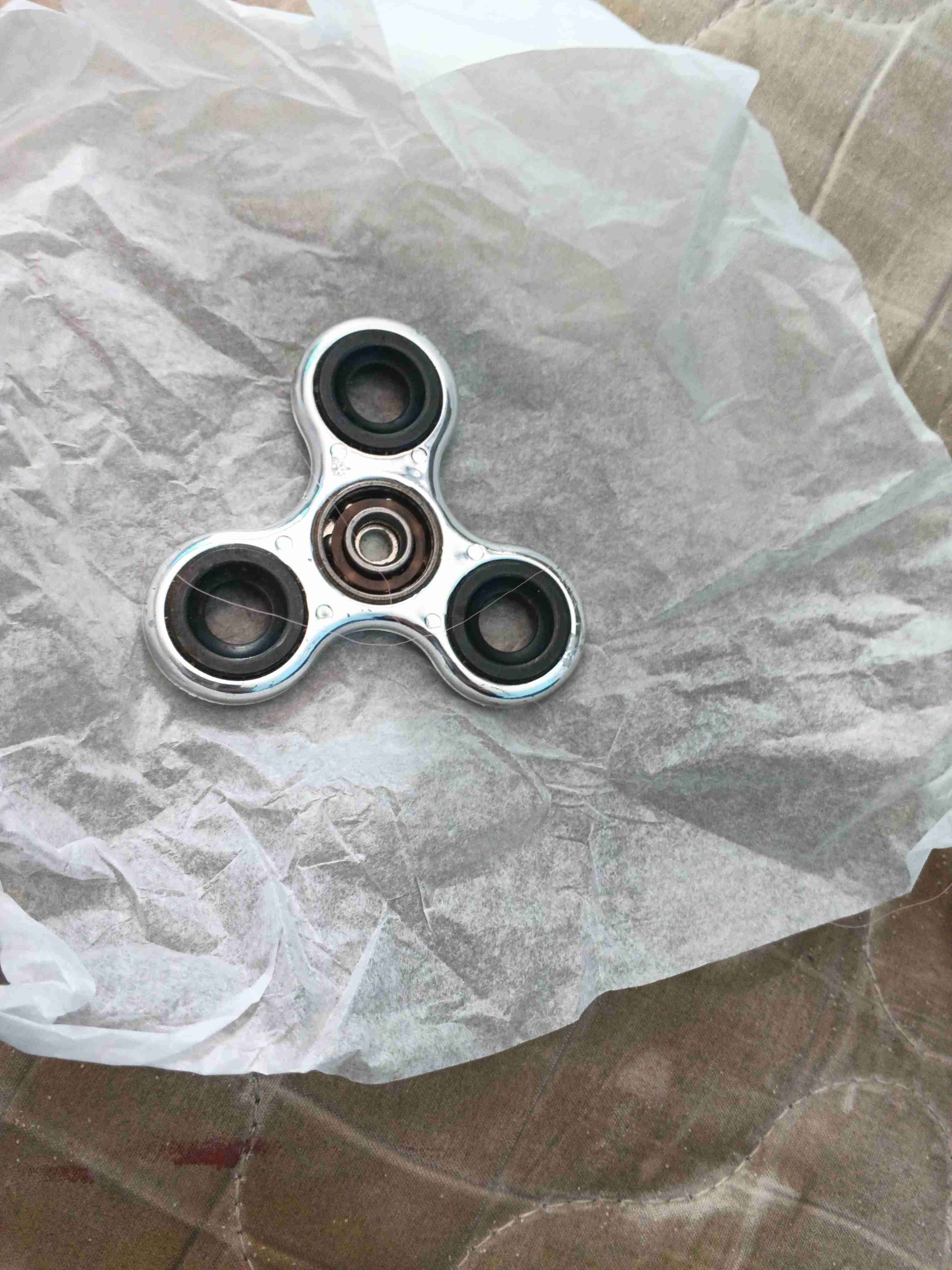 Fidget spinner y juguete de mcdonald's - miniatura 2