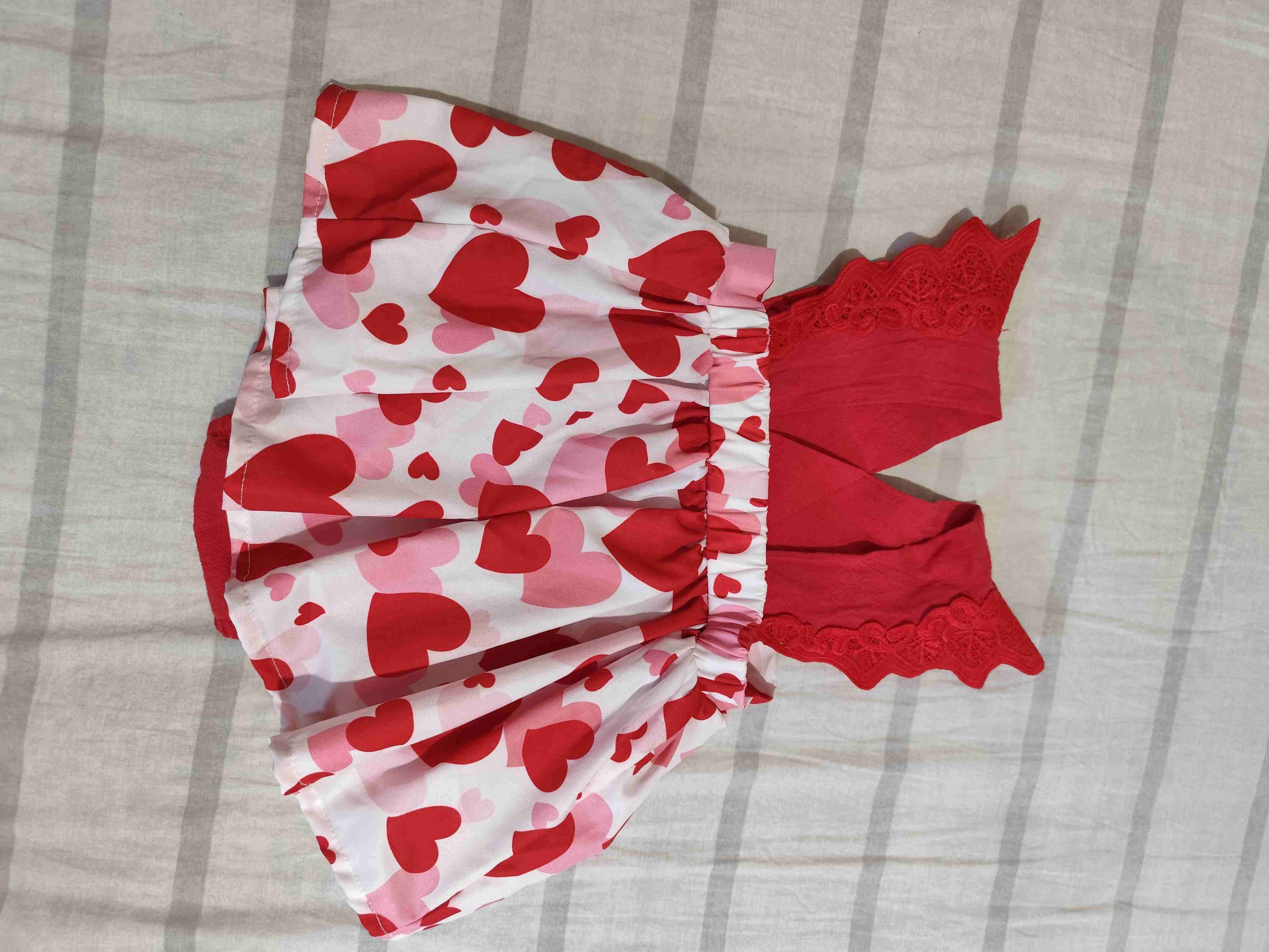 Vestido bebé rojo con corazones - miniatura 2