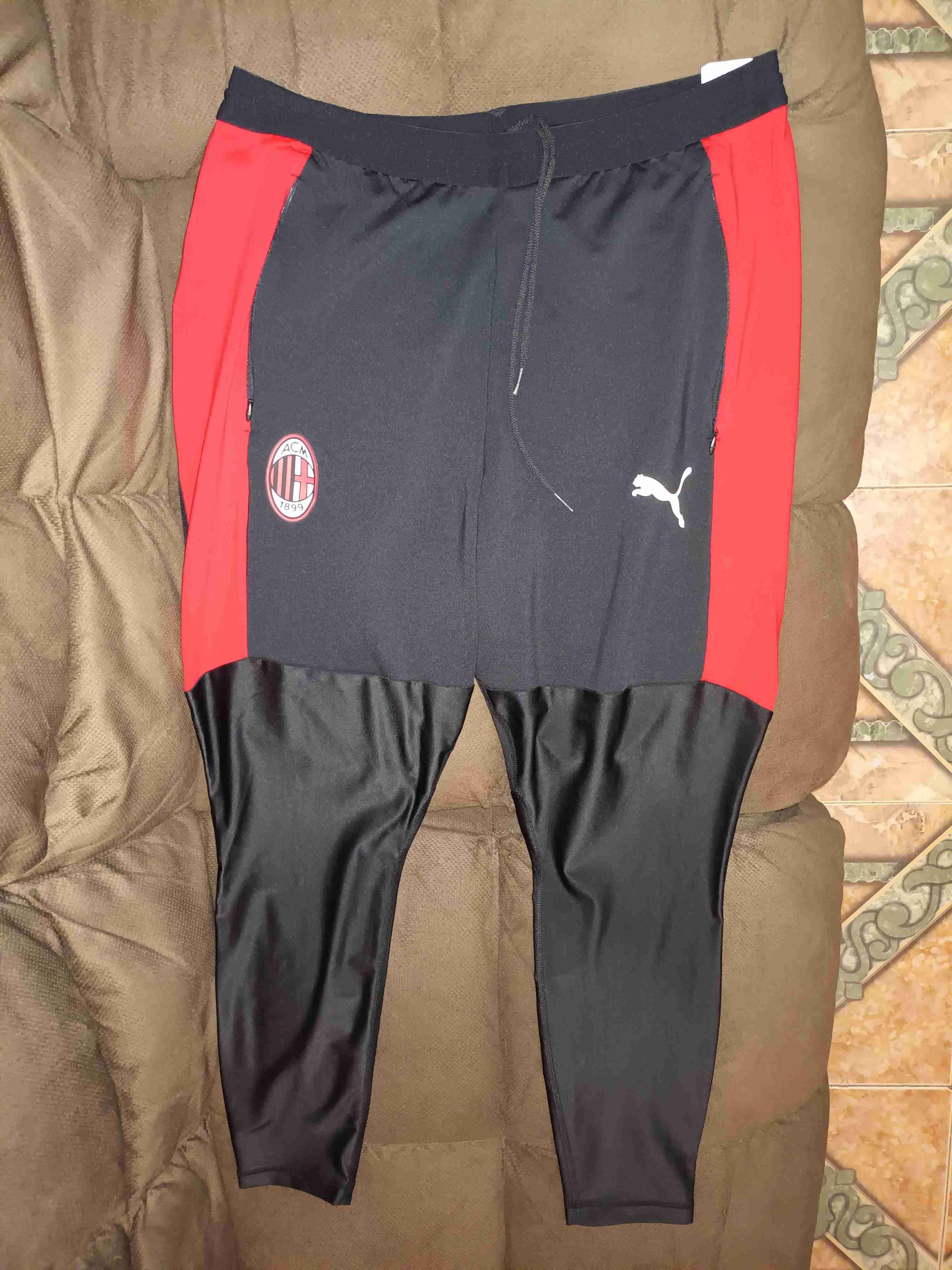 Pantalones deportivos Puma AC Milan