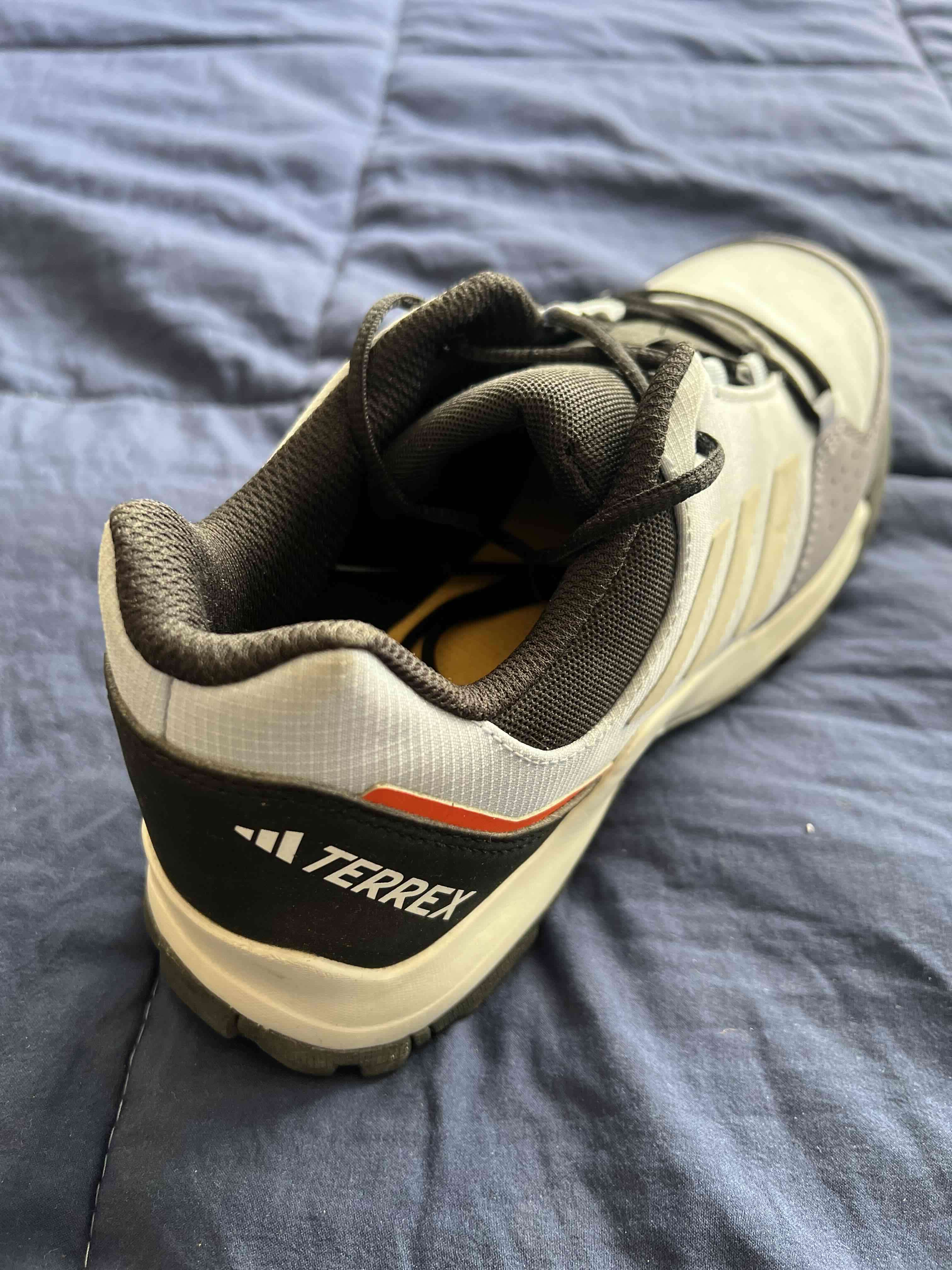 Adidas Terrex Outdoor / Trekking Mujer Talla 37 - miniatura 2