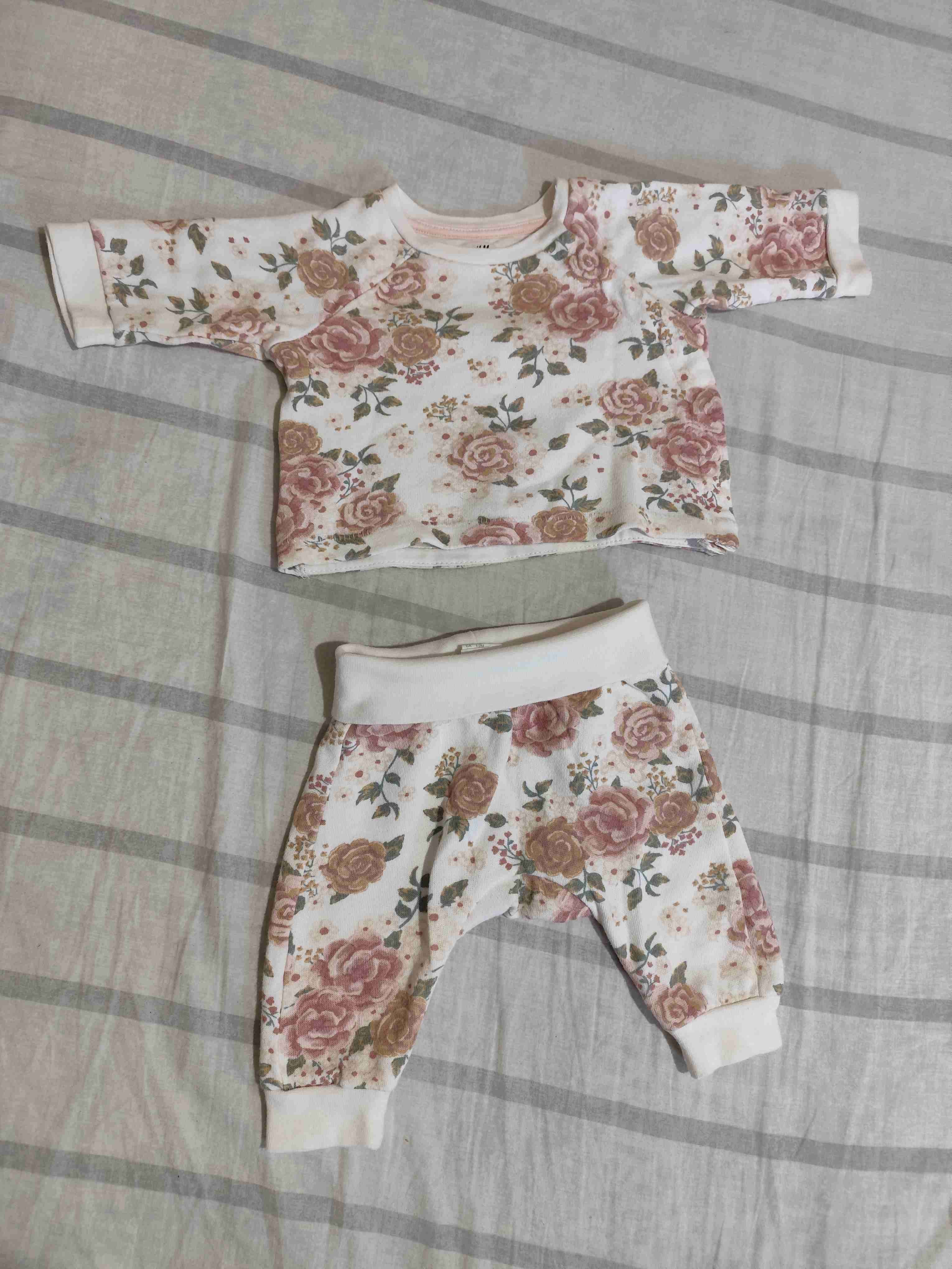 Conjunto floral para bebé - miniatura 3