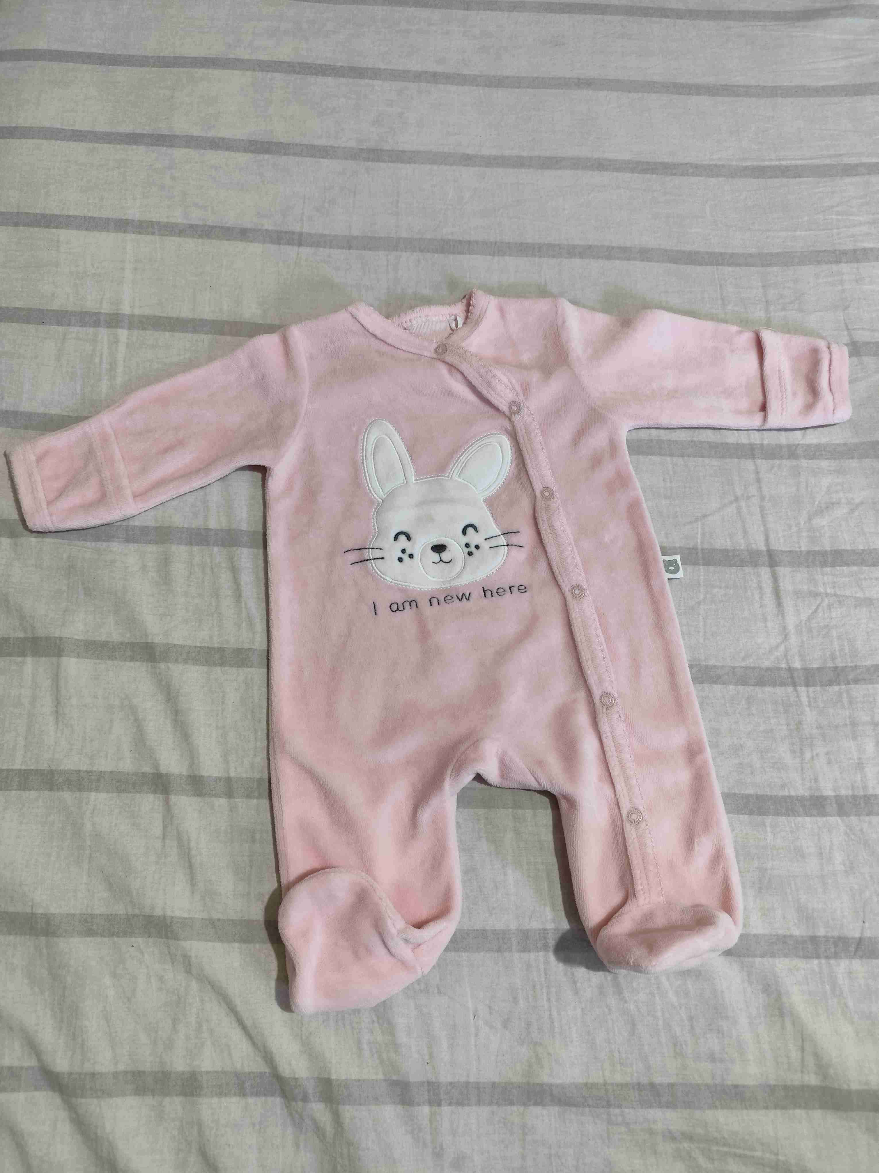 Pijamita rosado con diseño de conejo - miniatura 3