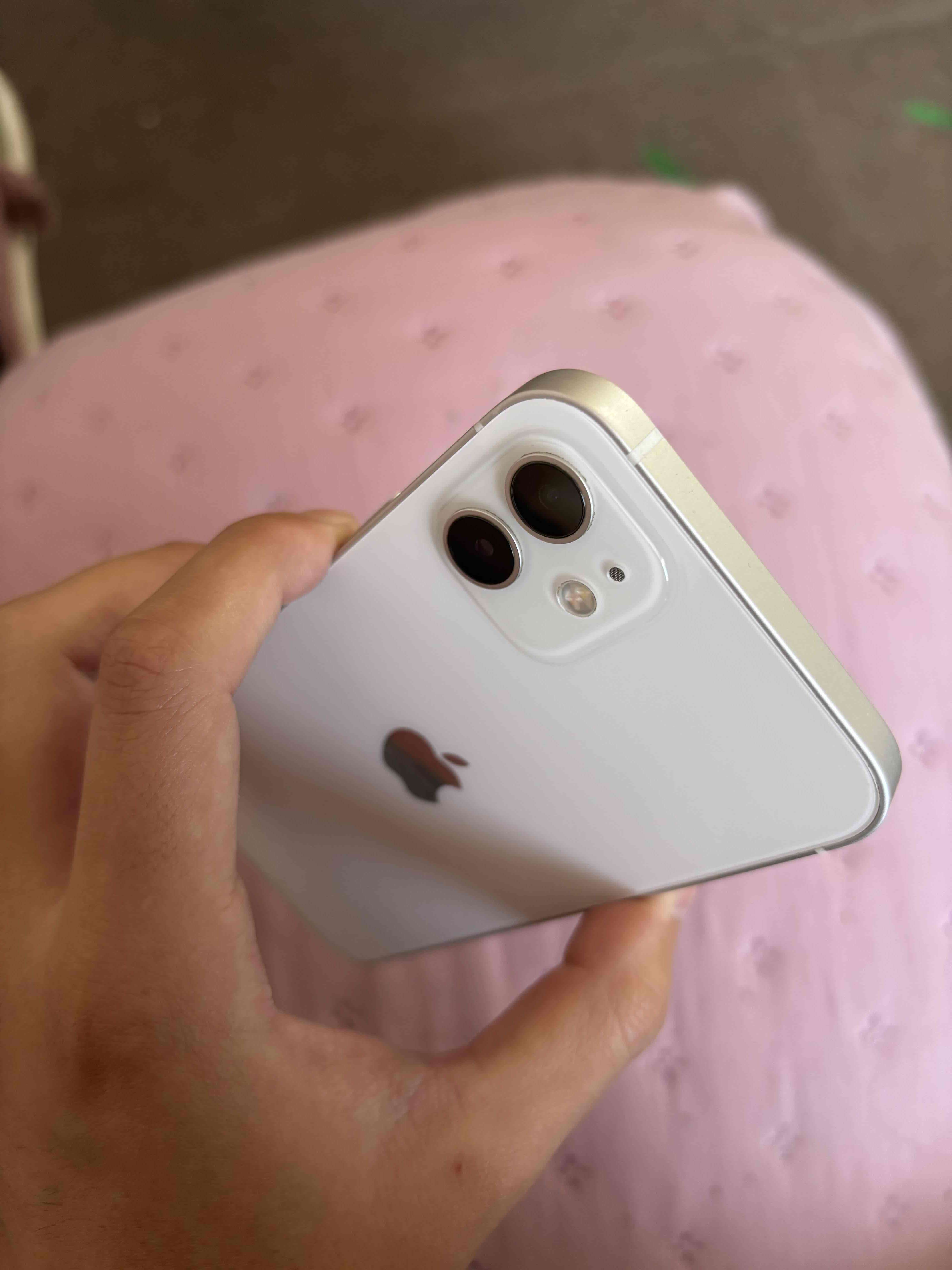 iPhone 12 - miniatura 4