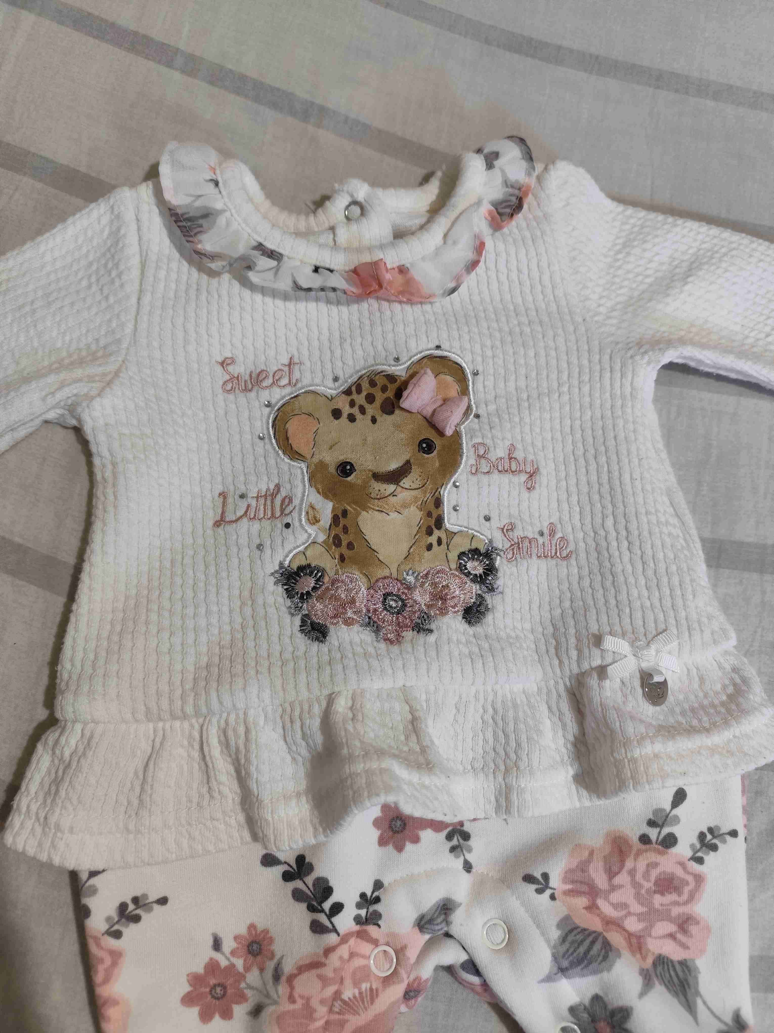 Enterito bebé con diseño de leopardo - miniatura 3