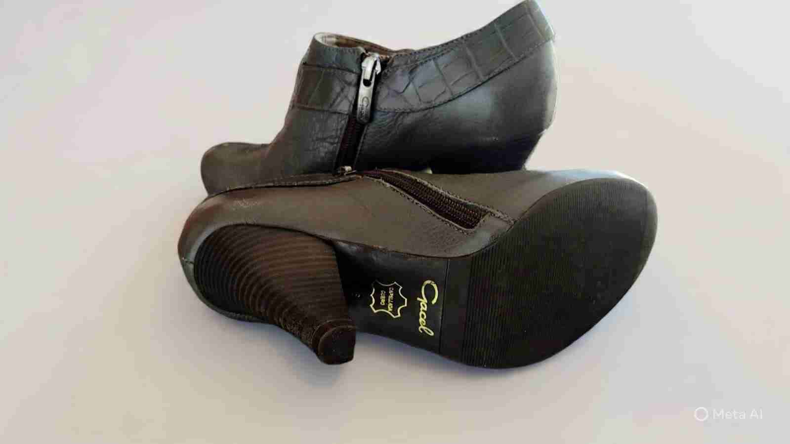 Botines de cuero con hebilla - miniatura 2